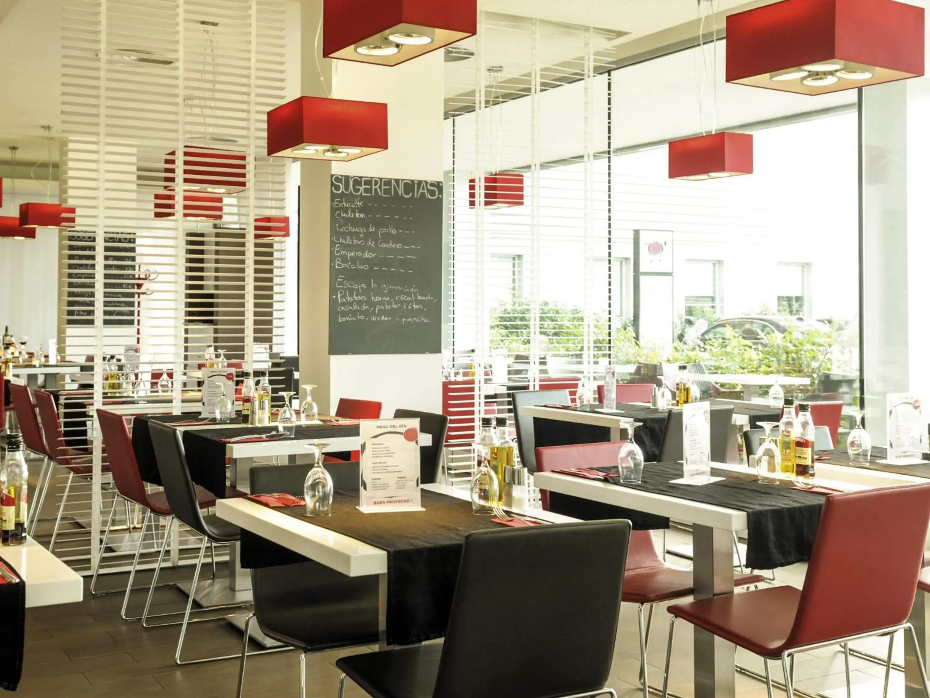 Restaurant/places to eat in Ibis Lleida Restaurant/places to eat in Ibis Lleida