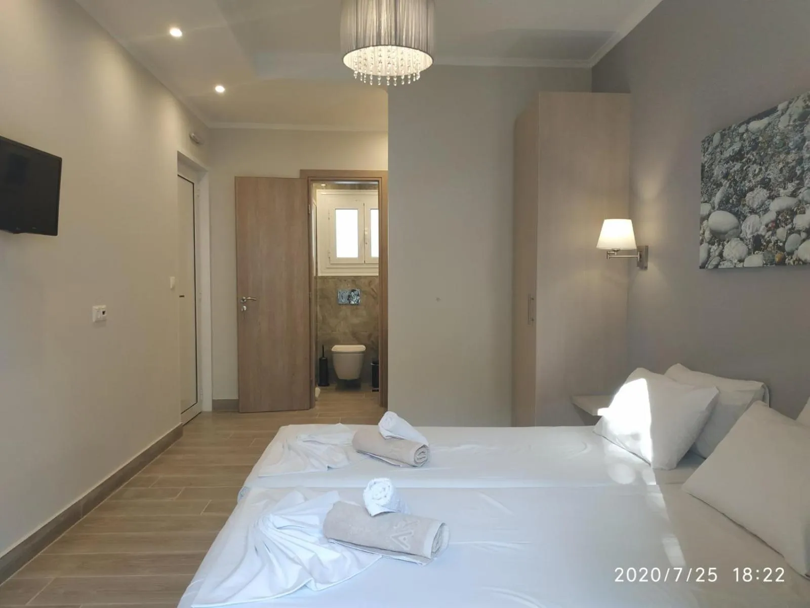 Bedroom, Bed in Lilly Apartments