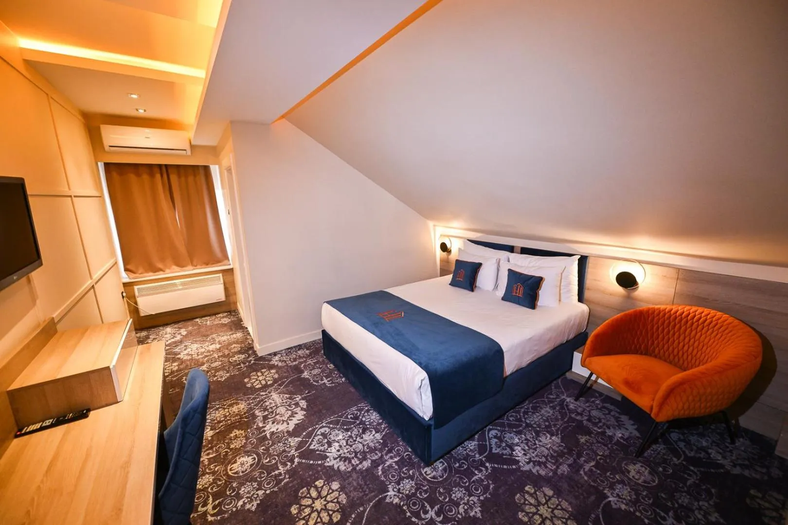 Bedroom, Bed in Hotel Ideja