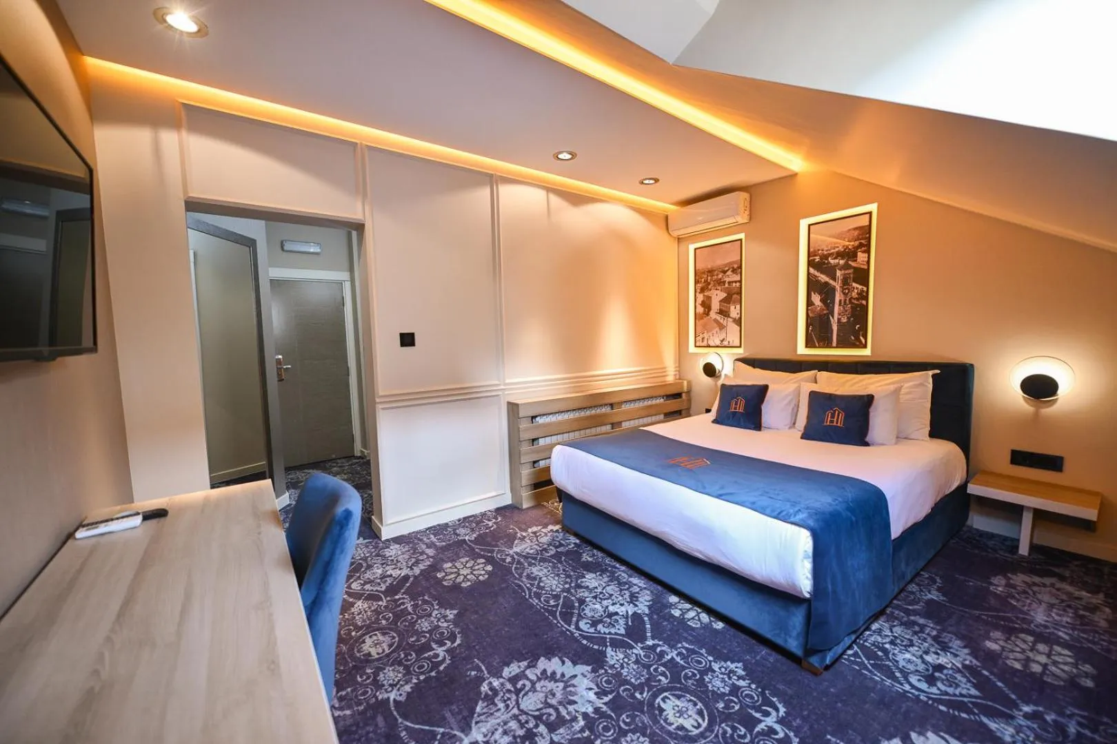 Bedroom, Bed in Hotel Ideja