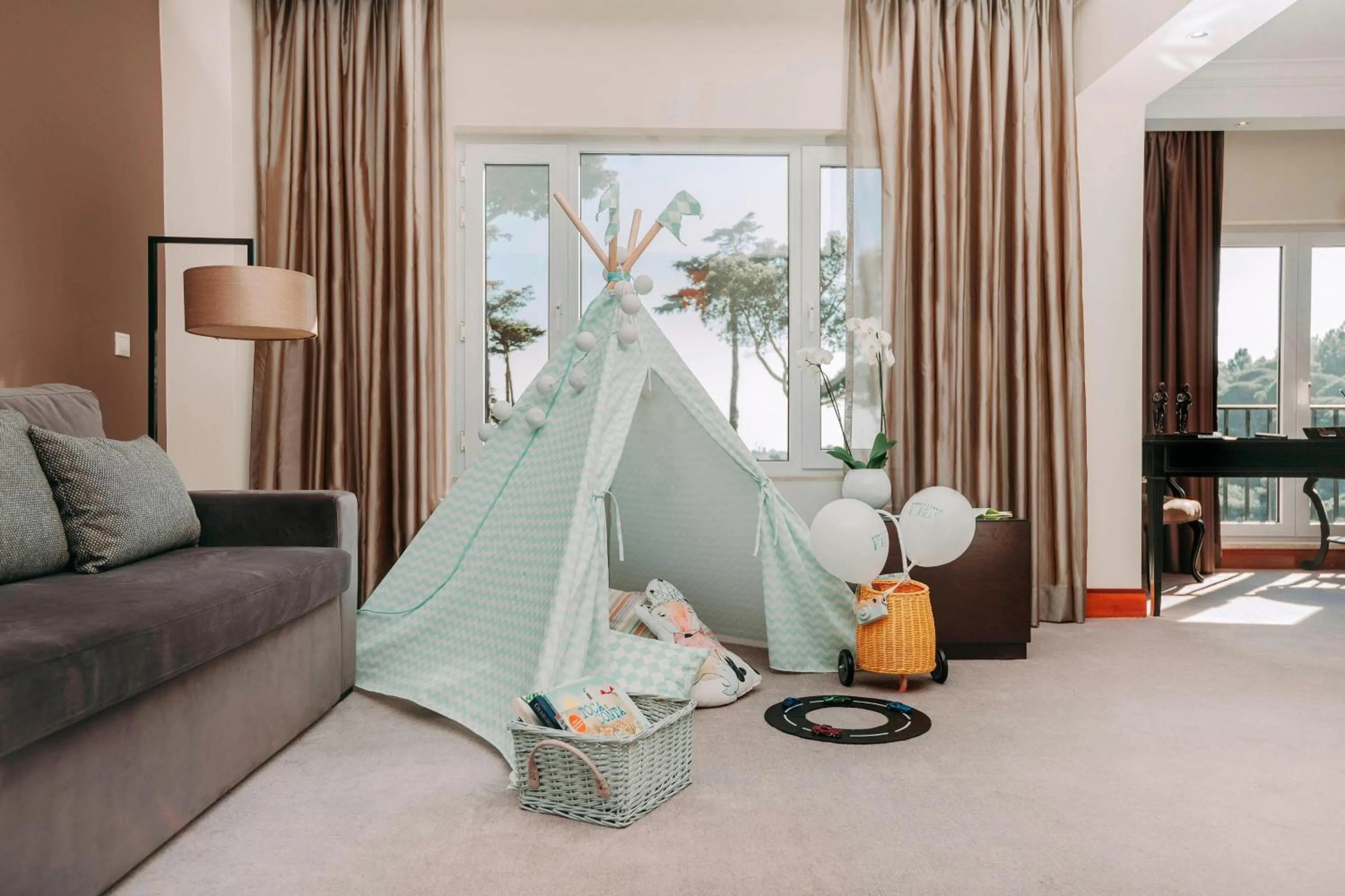 Photo of the whole room in Penha Longa Resort