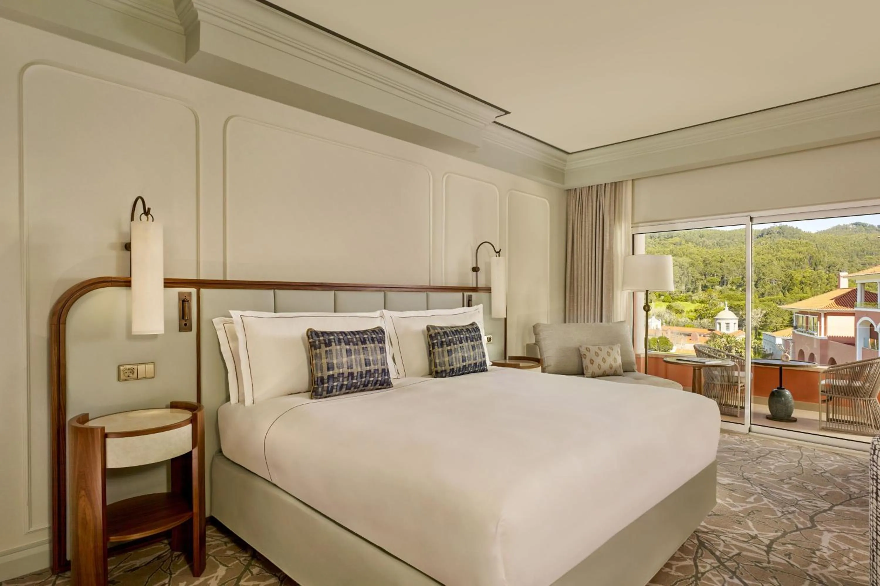 Photo of the whole room, Bed in Penha Longa Resort