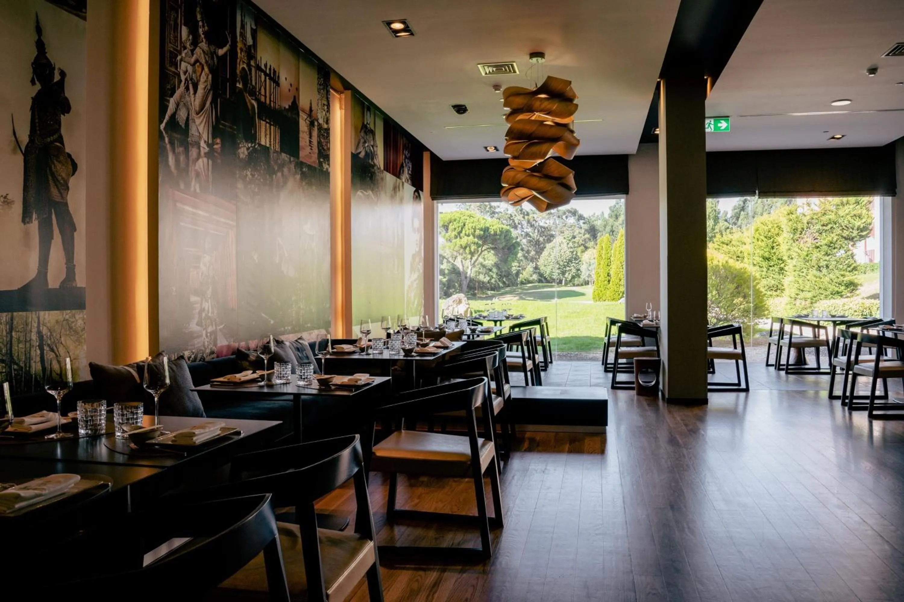 Restaurant/places to eat in Penha Longa Resort