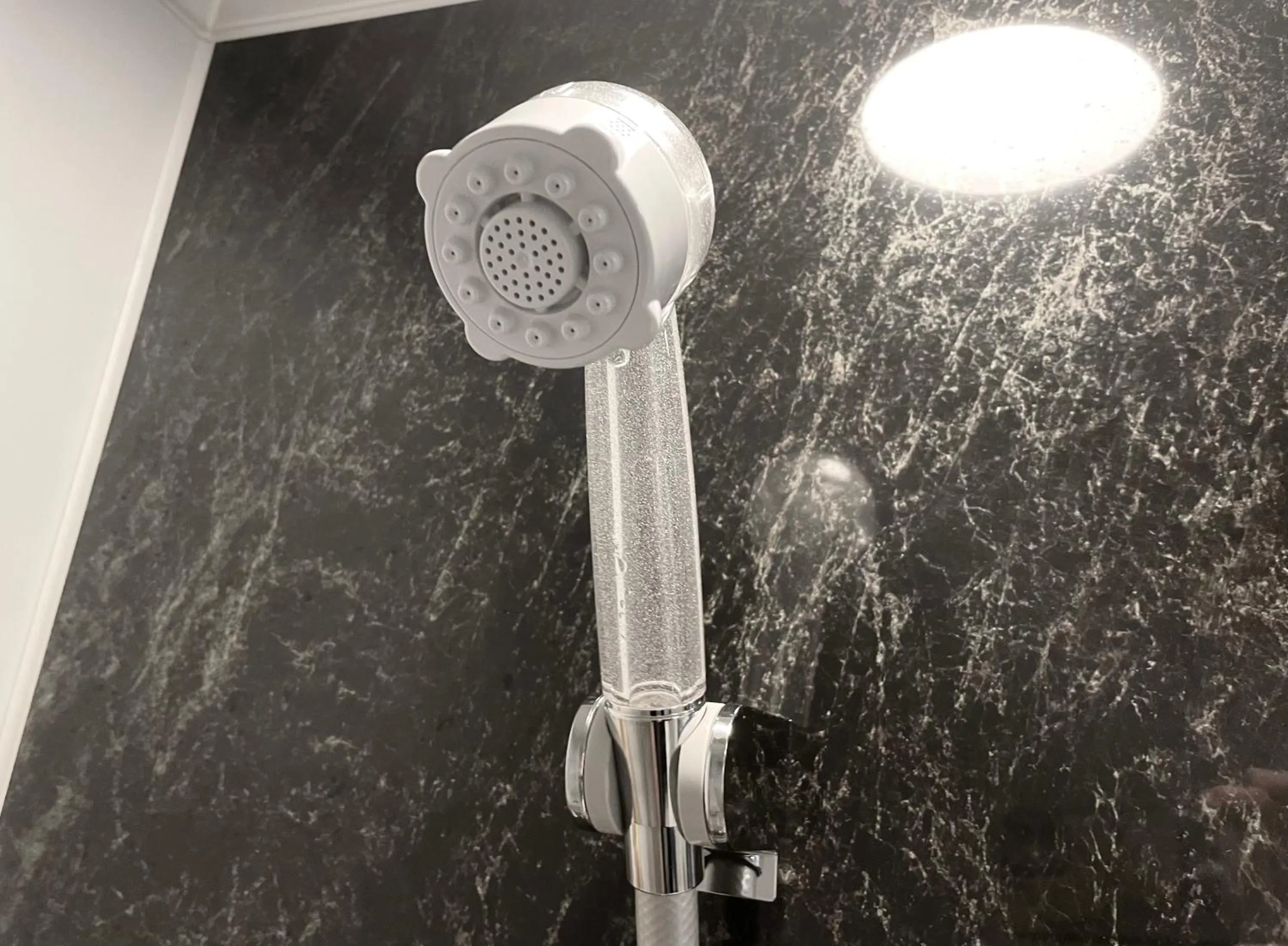 Shower in HOTEL SUI KANDA by ABEST