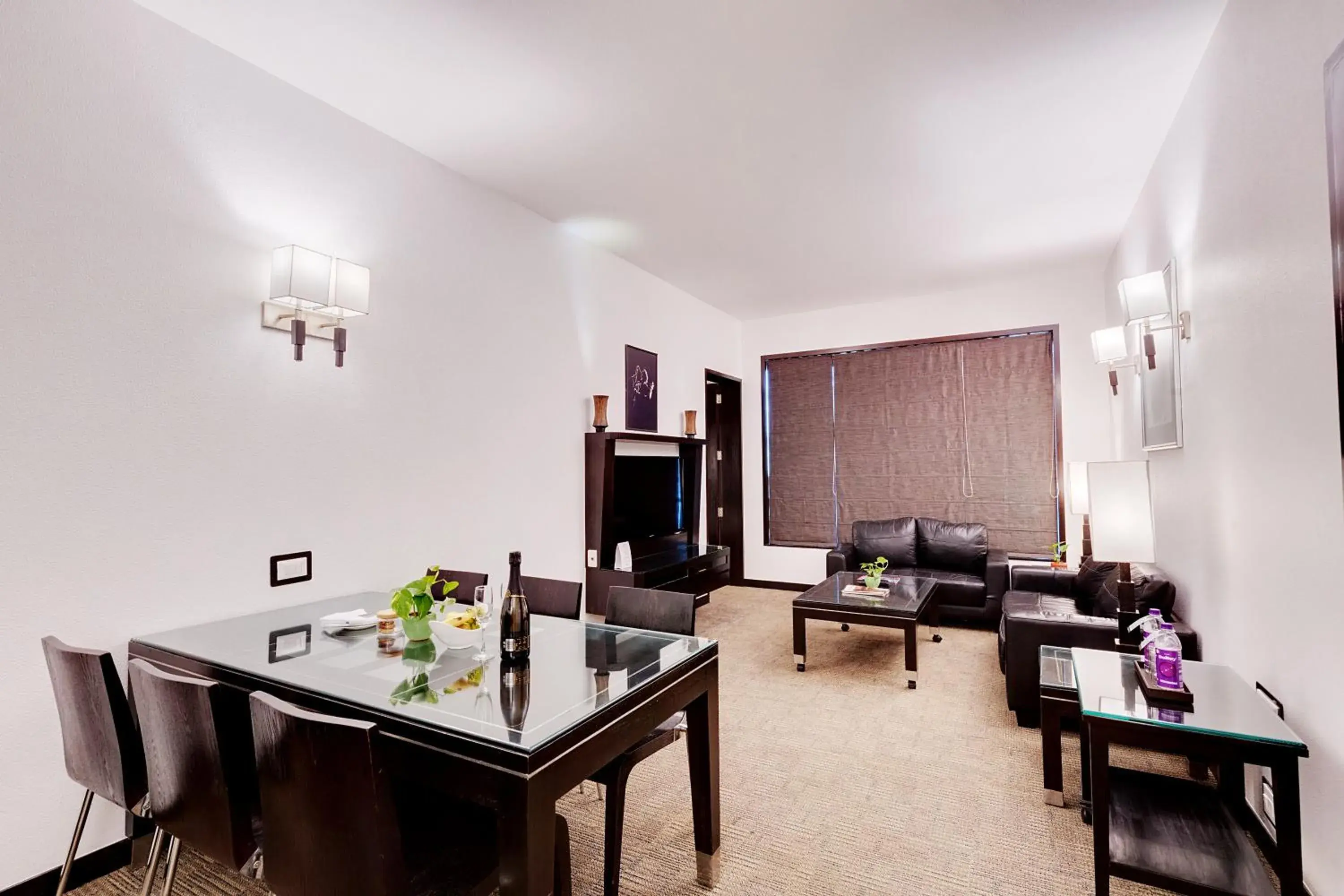 Hazel Suite, 1 King Bed - single occupancy in E Square The Fern, Pune Hazel Suite, 1 King Bed - single occupancy in E Square The Fern, Pune