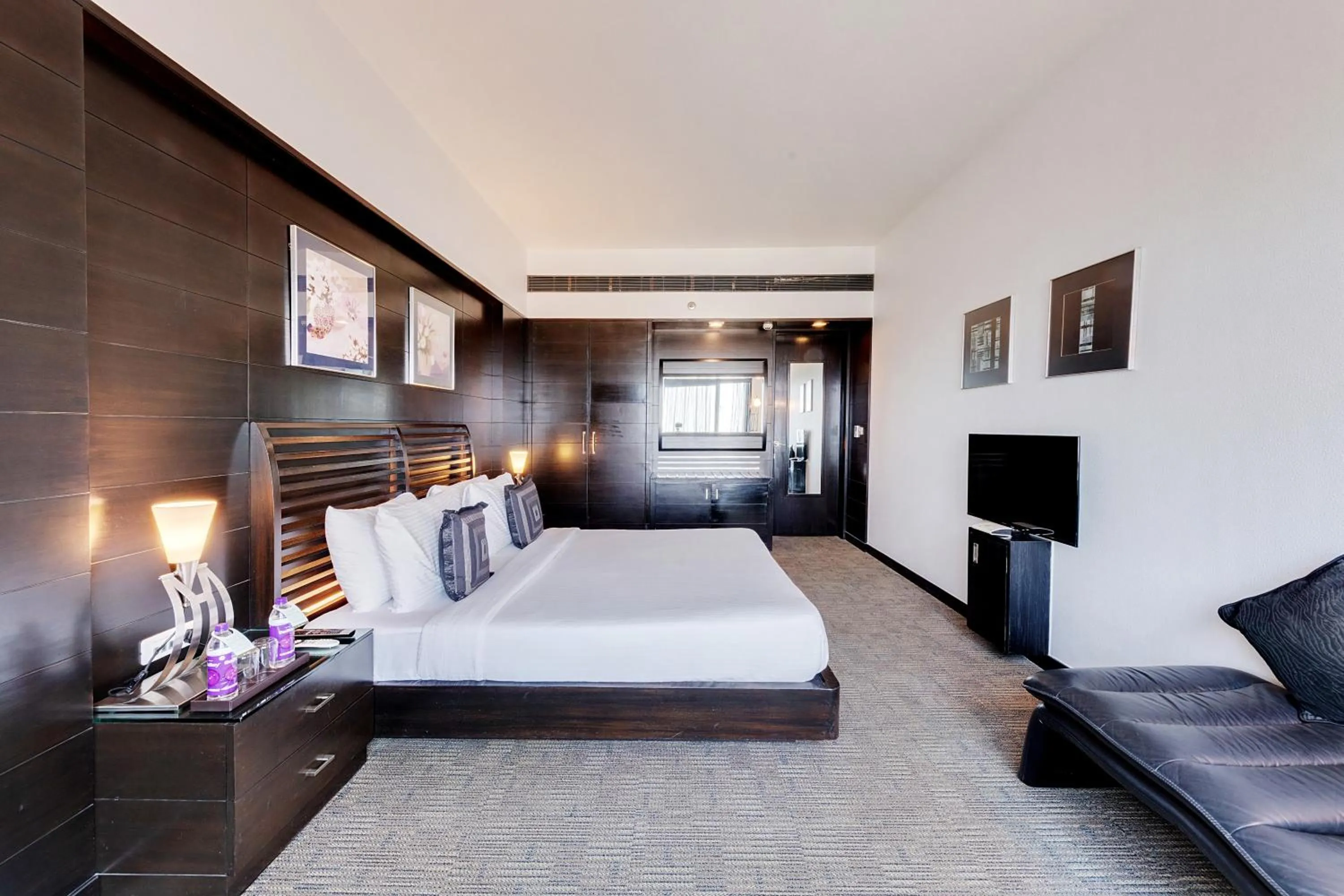 Bed in E Square The Fern, Pune