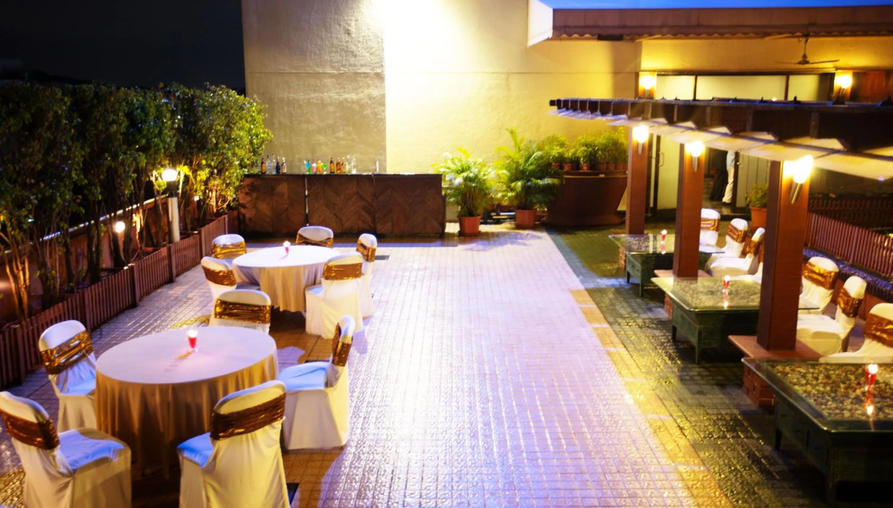 Banquet/Function facilities in E Square The Fern, Pune