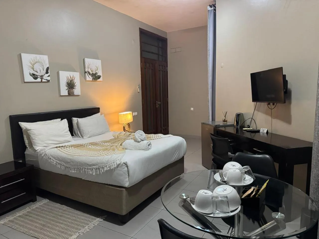 Photo of the whole room, Bed in Angel Boutique Hotel