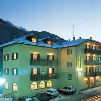 Property building in Hotel Ristorante Milano