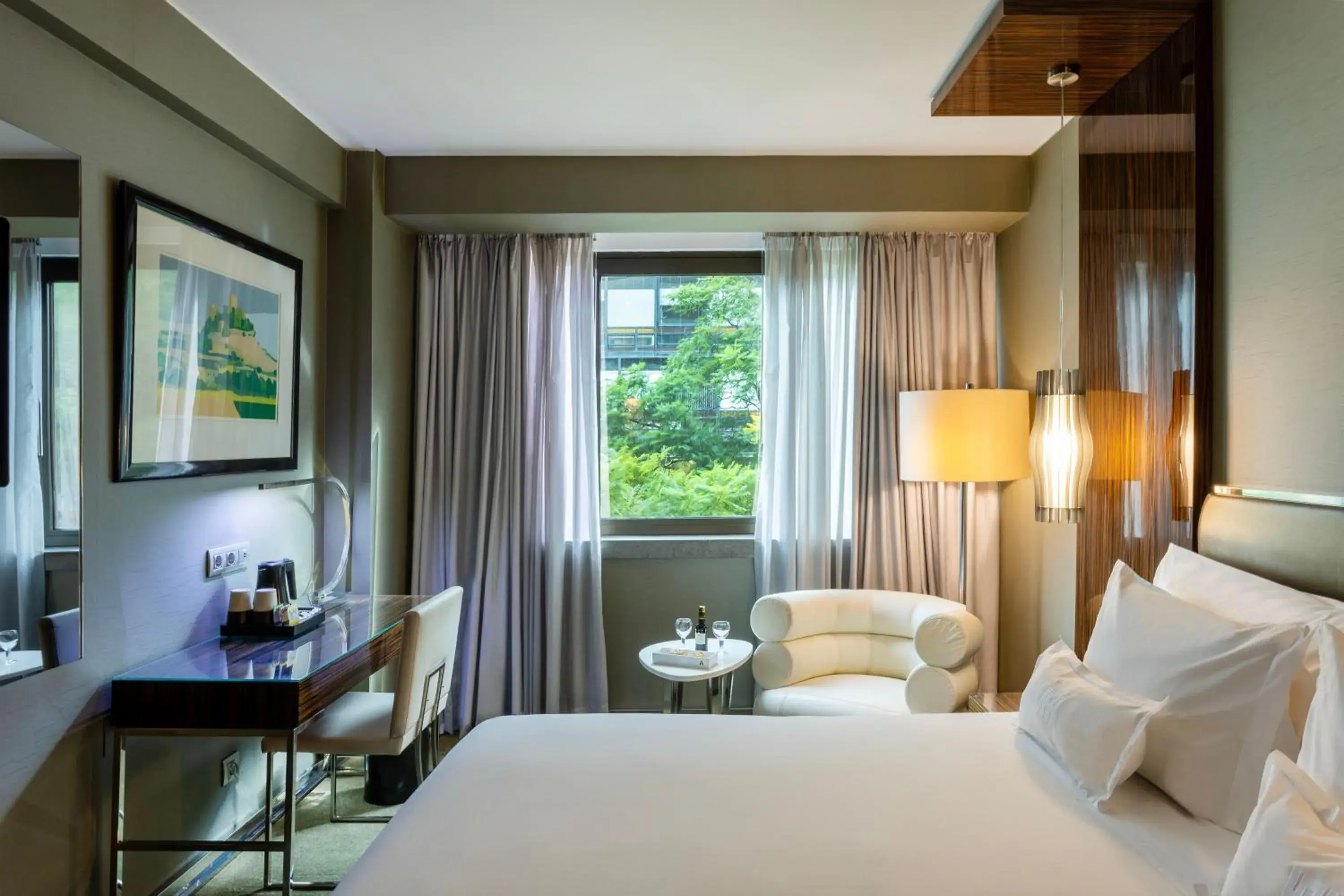 Bed in Altis Grand Hotel Bed in Altis Grand Hotel