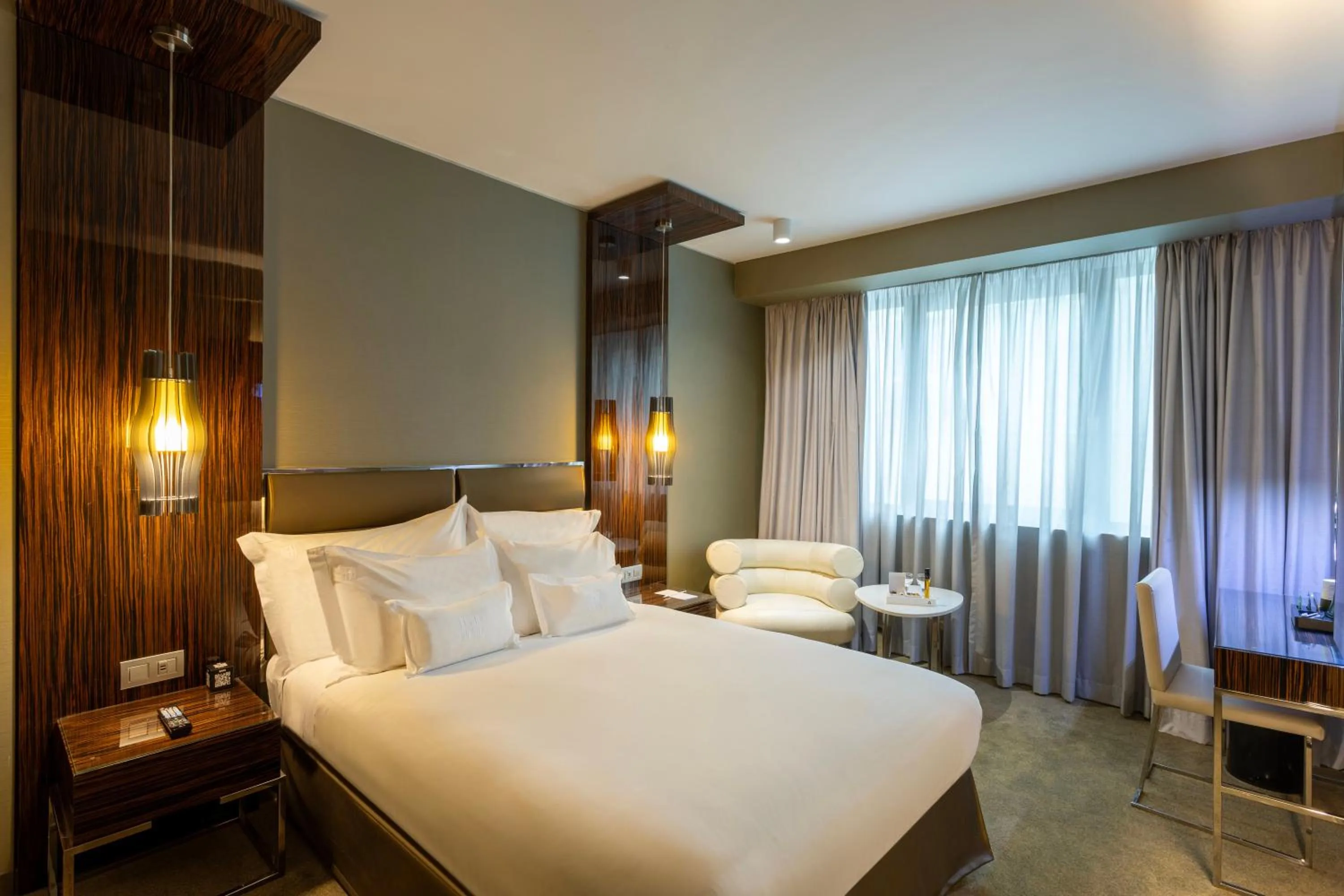 Bed in Altis Grand Hotel