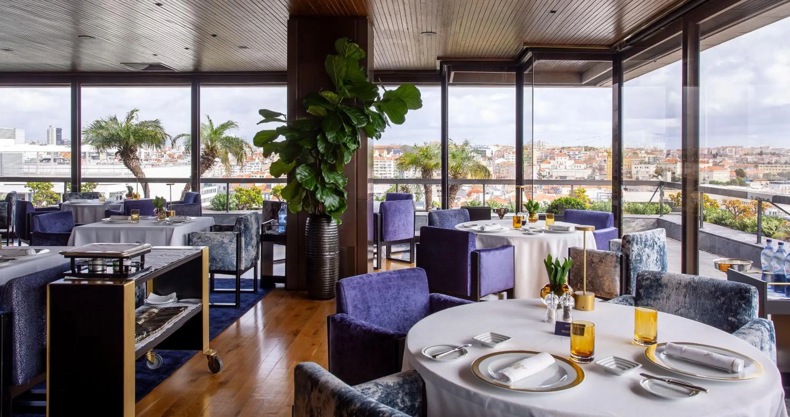 Restaurant/places to eat in Altis Grand Hotel Restaurant/places to eat in Altis Grand Hotel