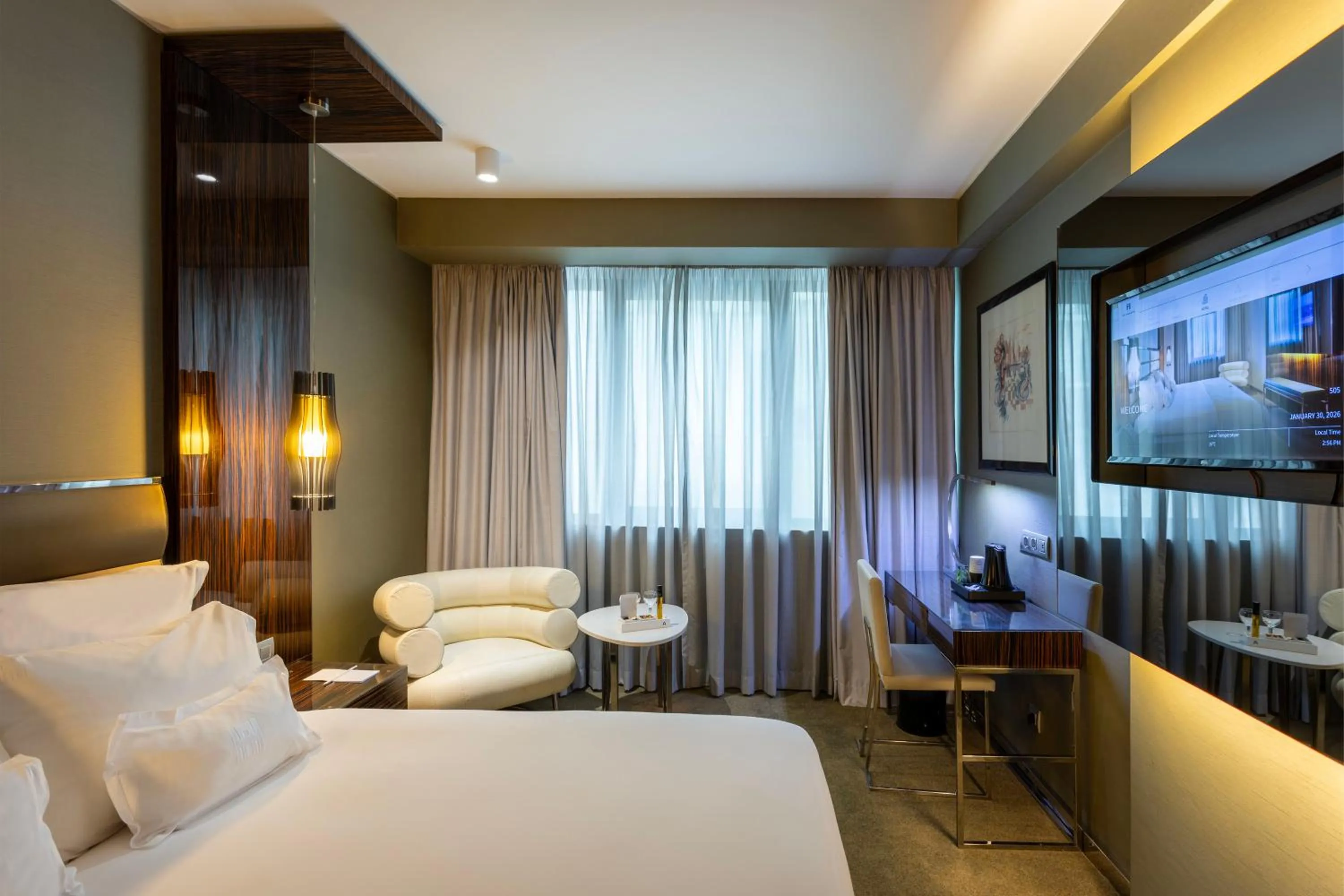 Bed in Altis Grand Hotel