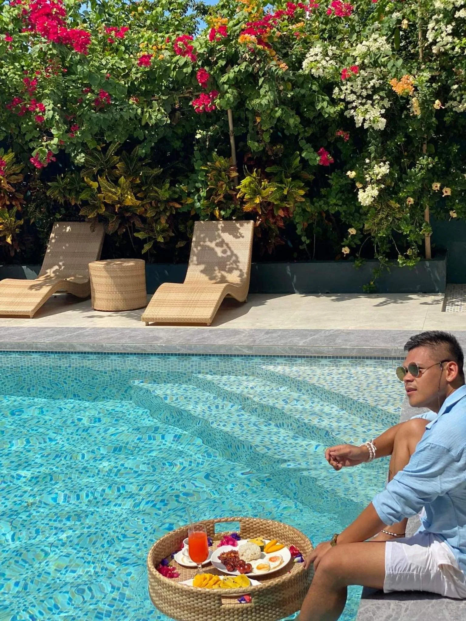 Restaurant/places to eat in Vailtin Home Point