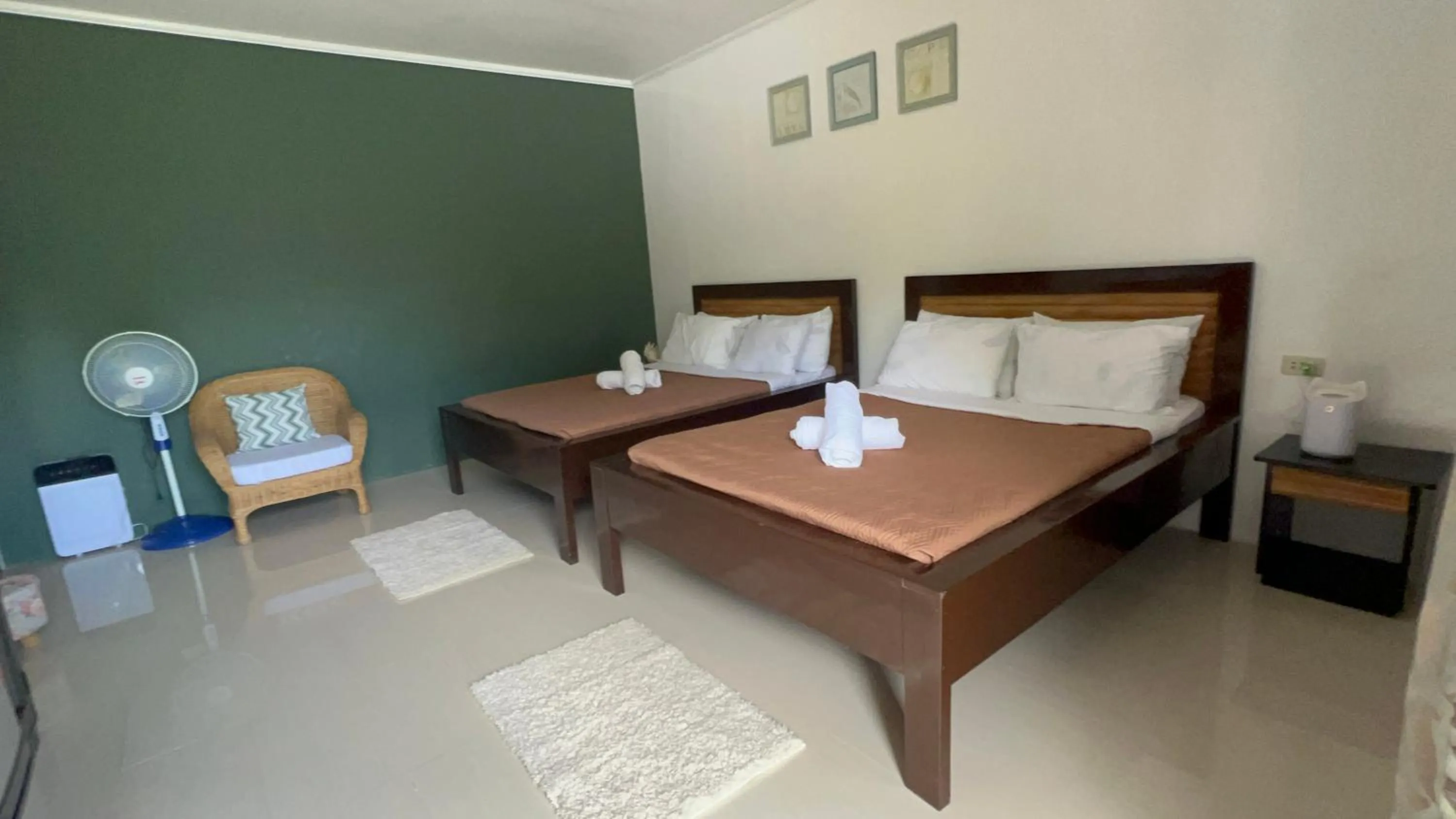 Bed in Vailtin Home Point