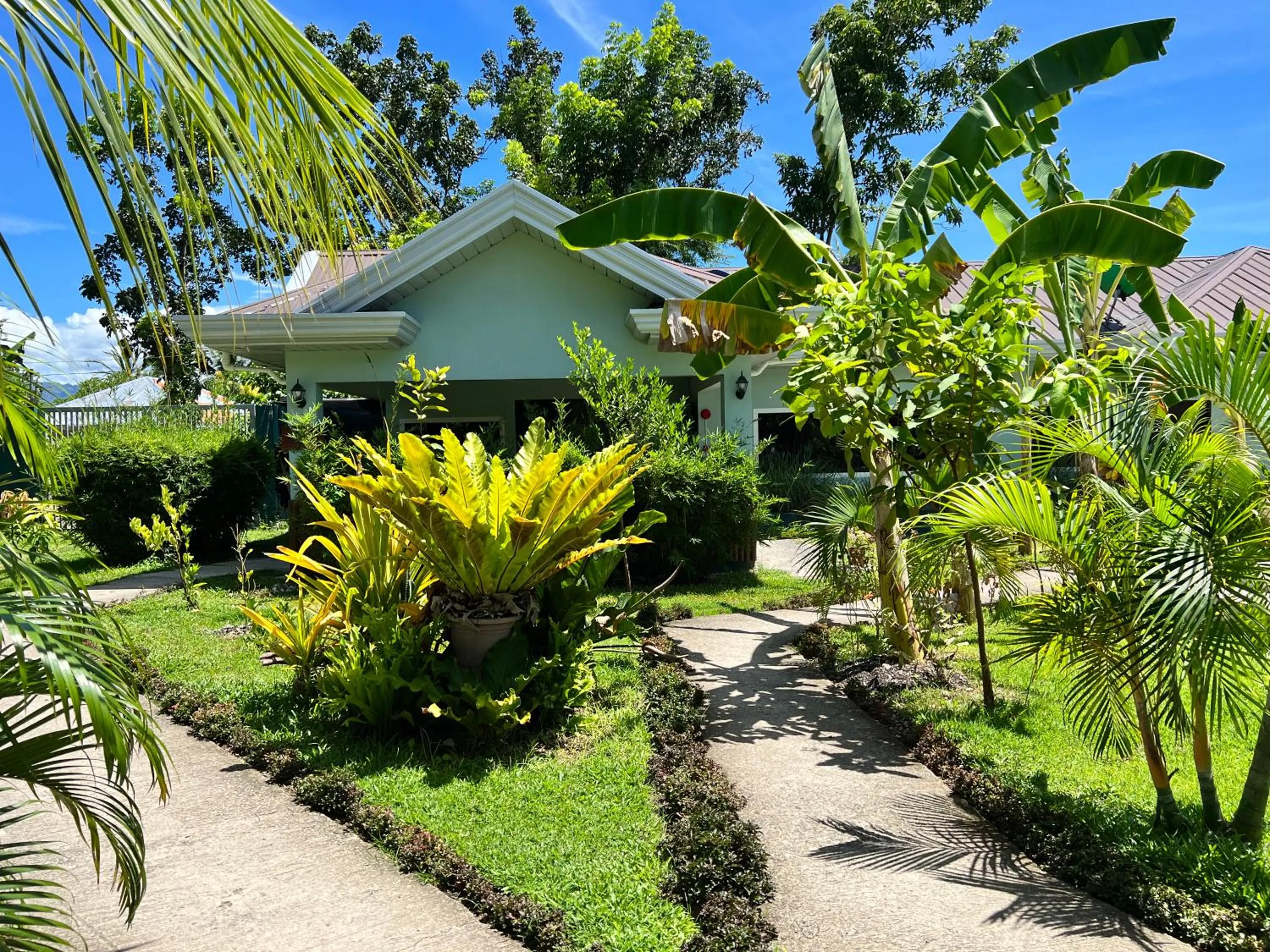 Property building in Vailtin Home Point