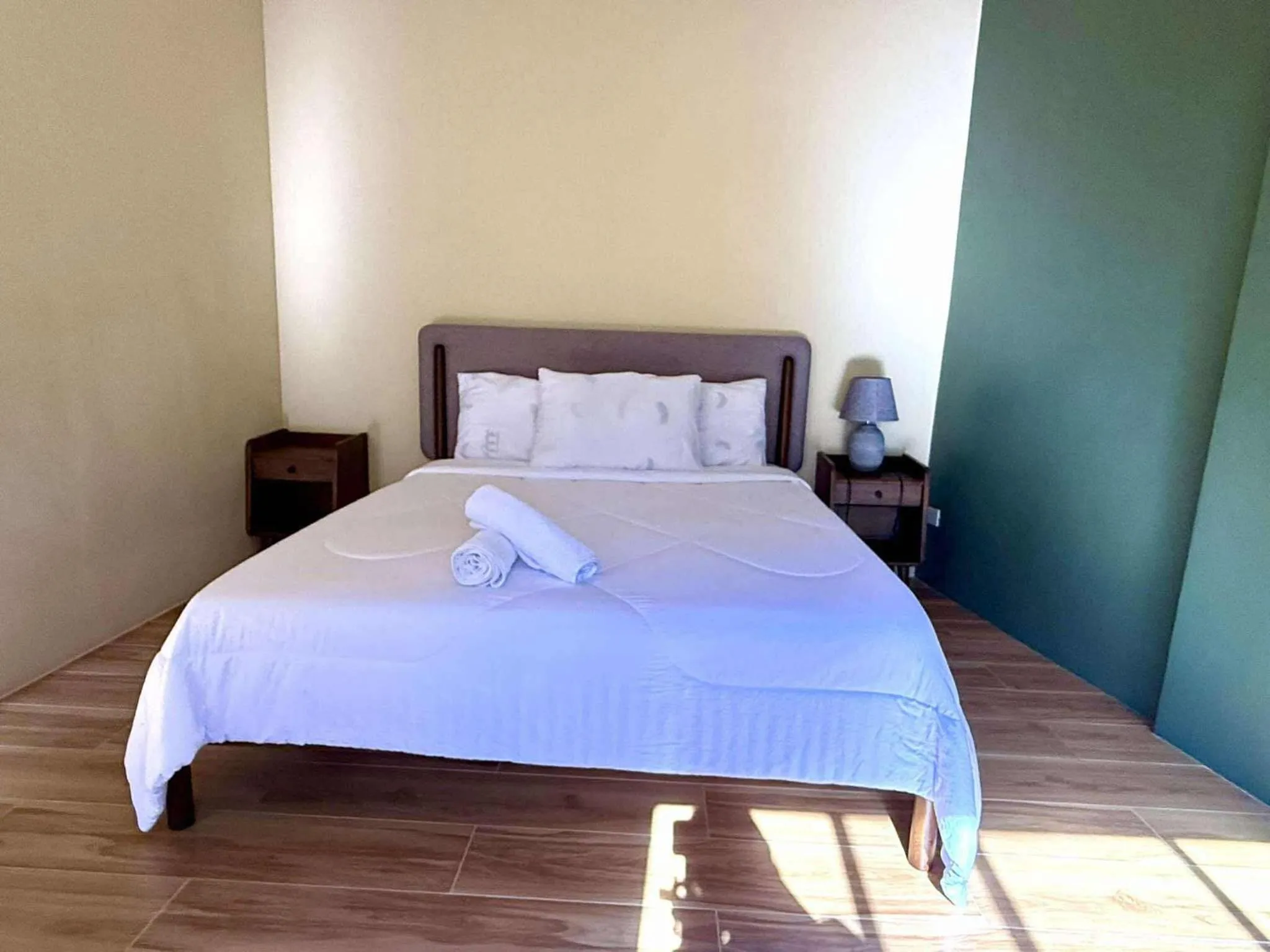 Bed in Vailtin Home Point