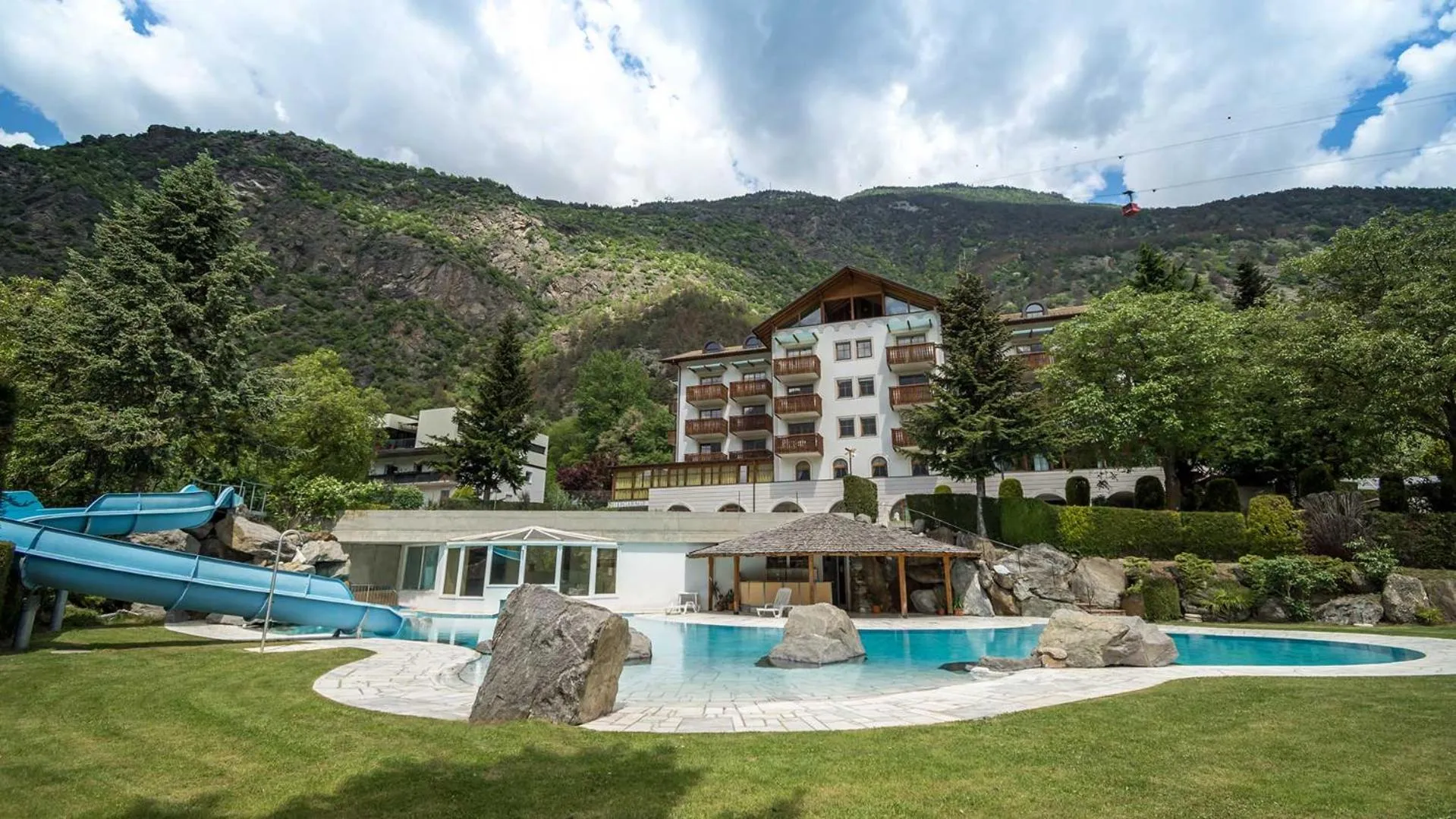 Property building in Hotel Vermoi