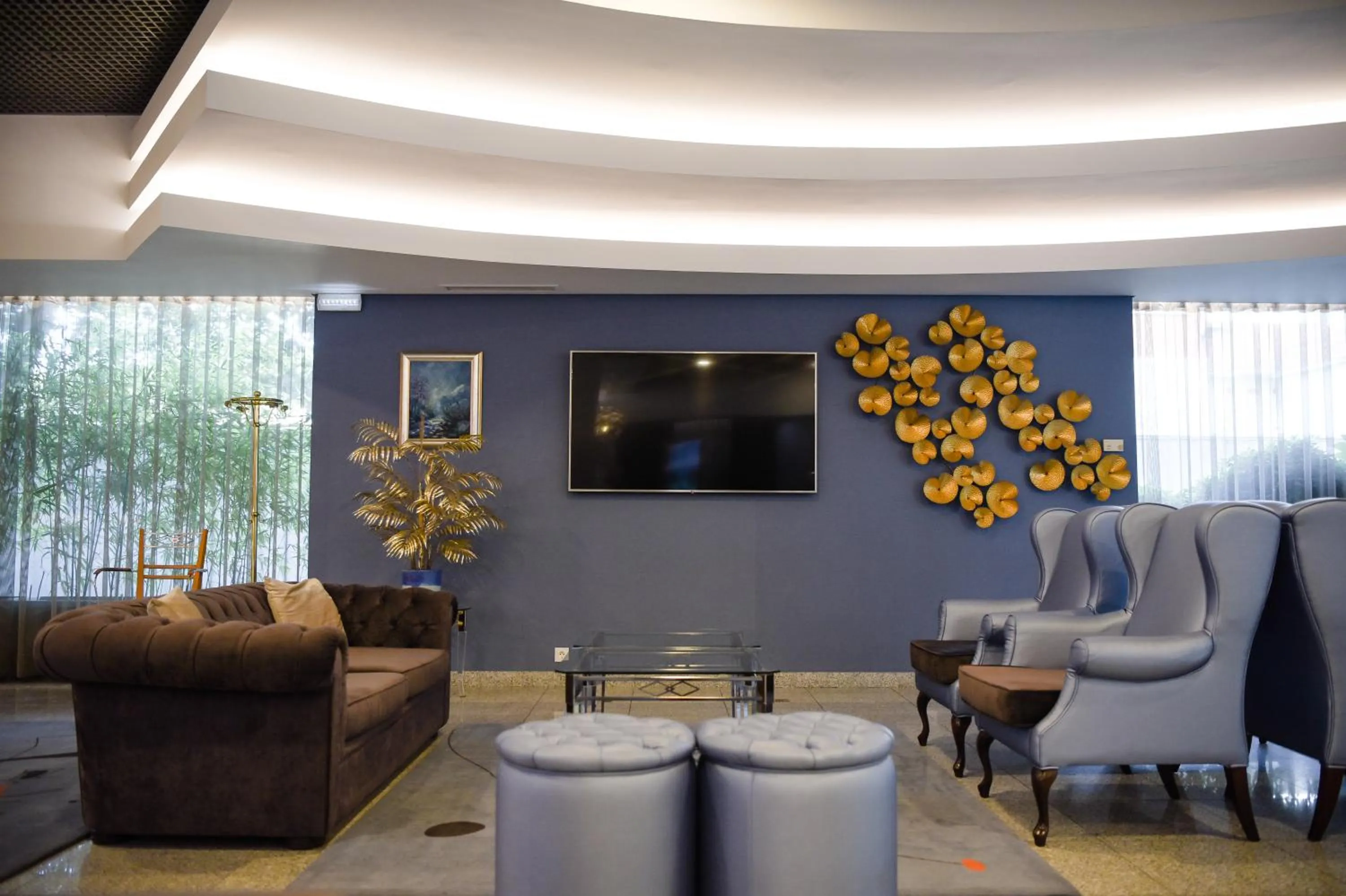 Communal lounge/ TV room in Hotel 3K Barcelona