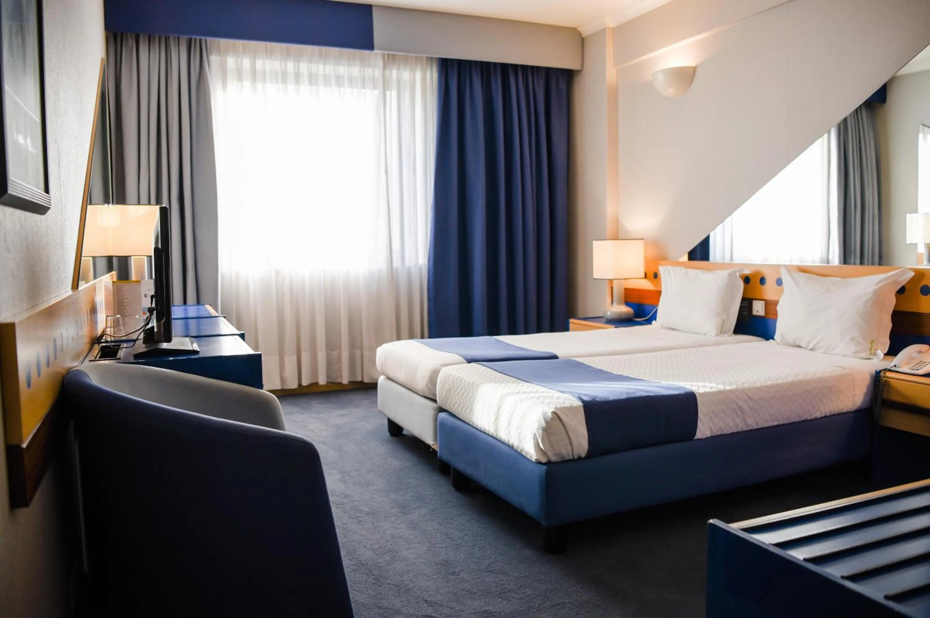 Bedroom, Bed in Hotel 3K Barcelona