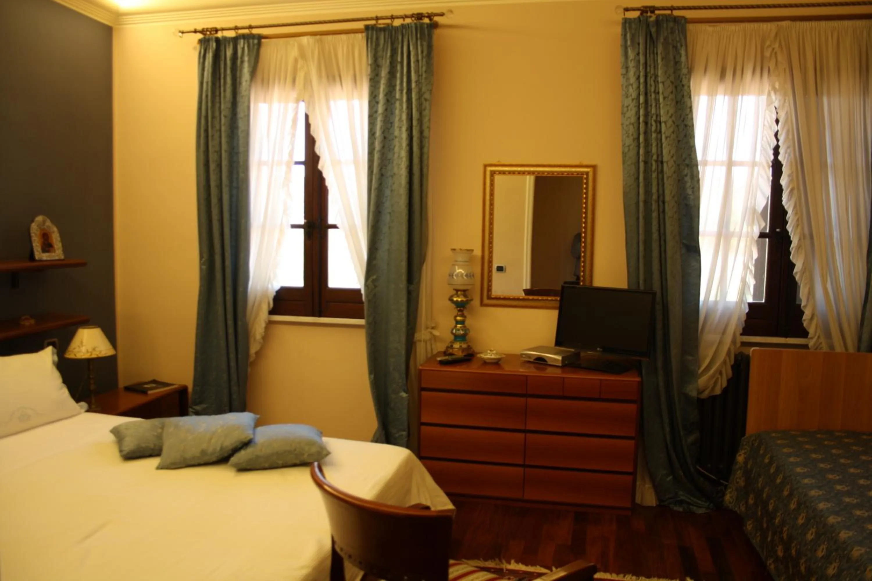 City view, Bed in Villa Clementine