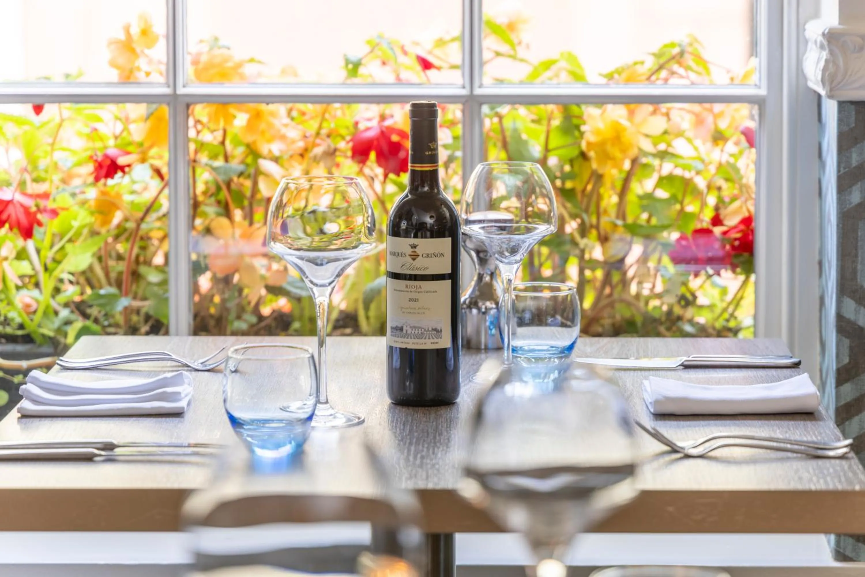 Restaurant/places to eat in Georgian House Hotel