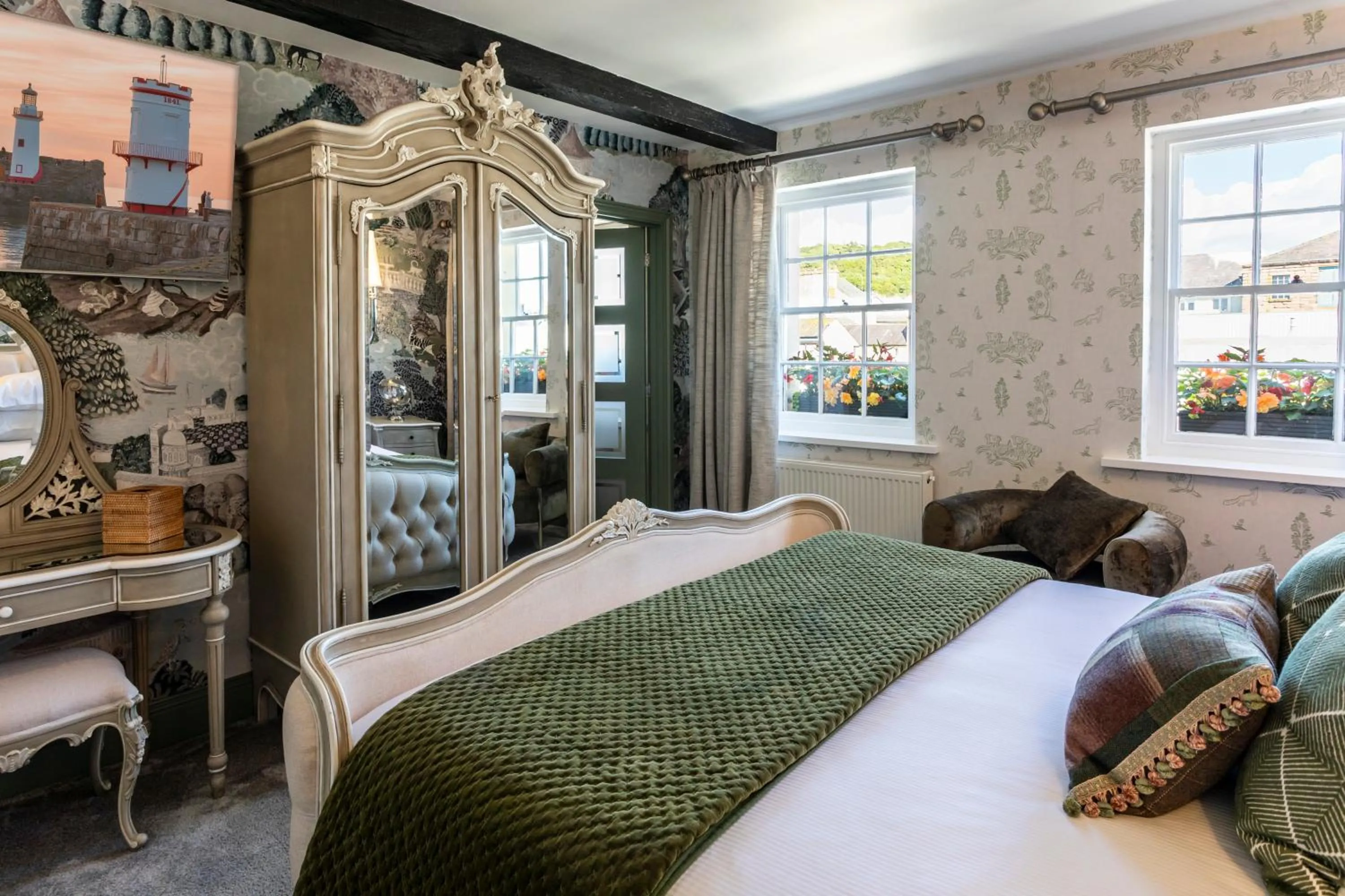 Bed in Georgian House Hotel