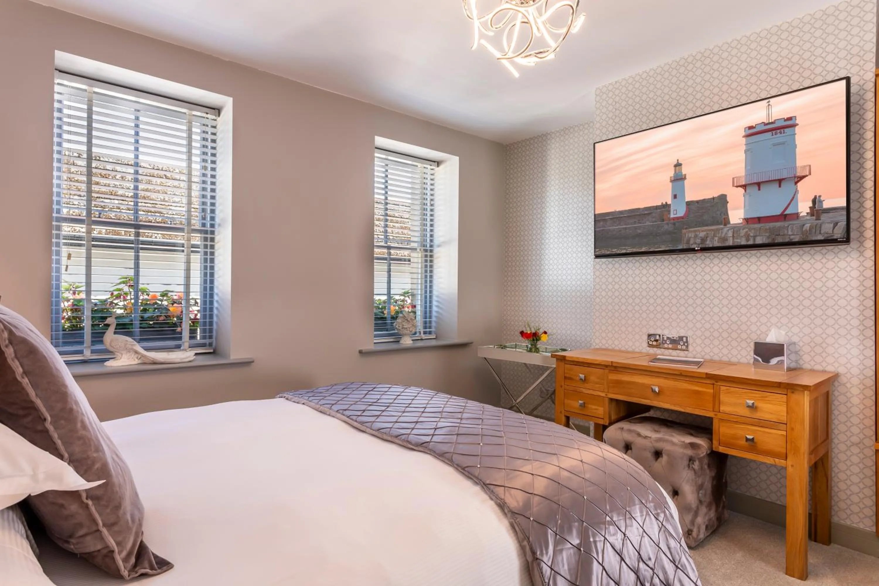 Bed in Georgian House Hotel