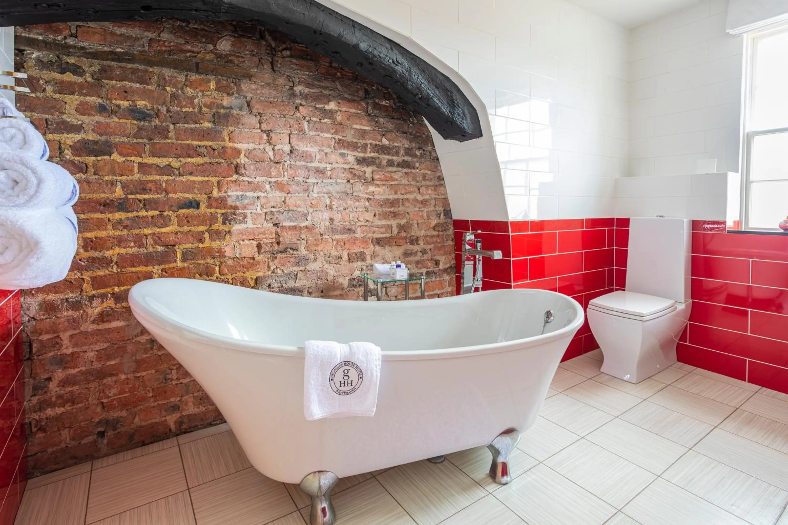 Bathroom in Georgian House Hotel