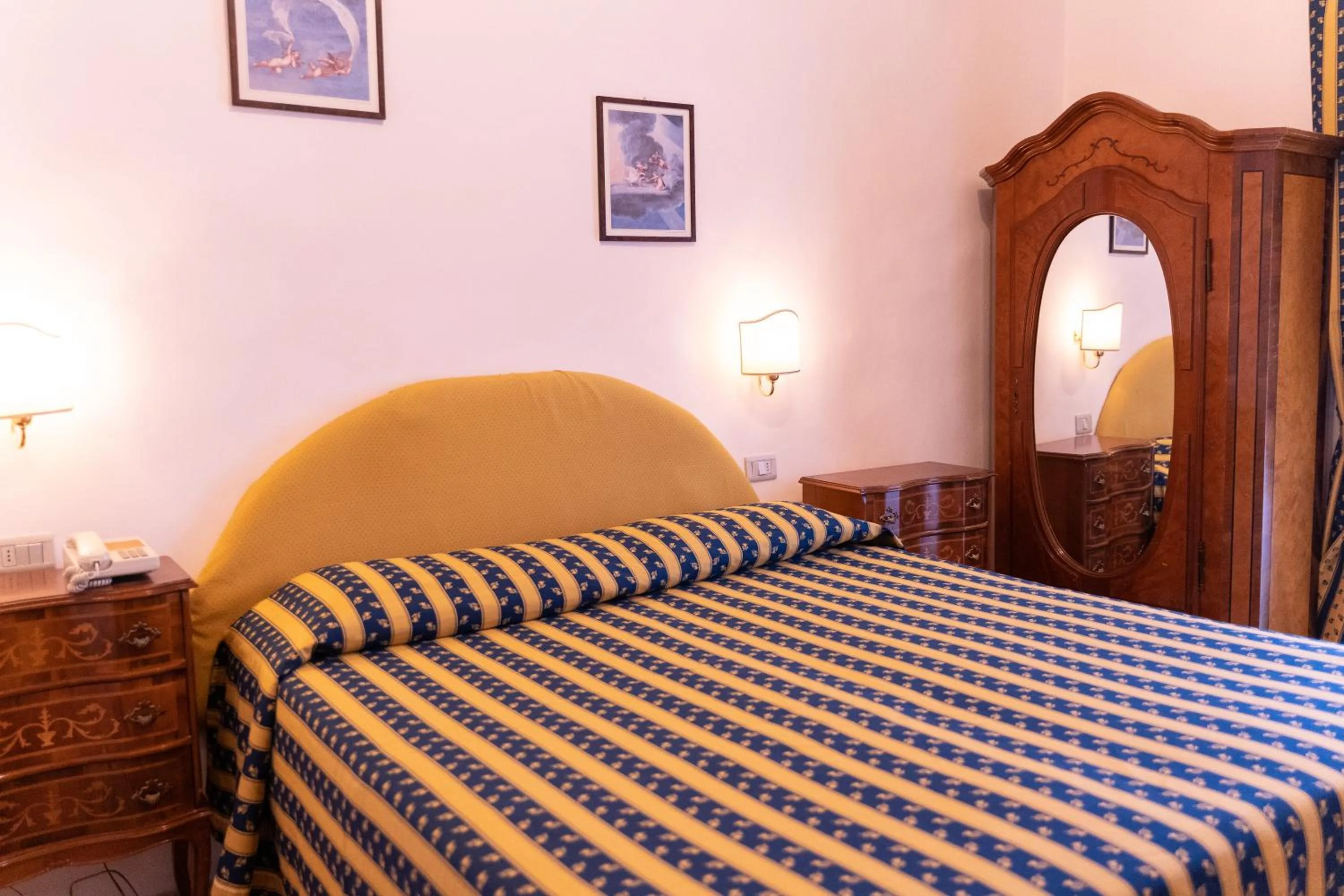 Bedroom, Bed in Hotel Belvedere