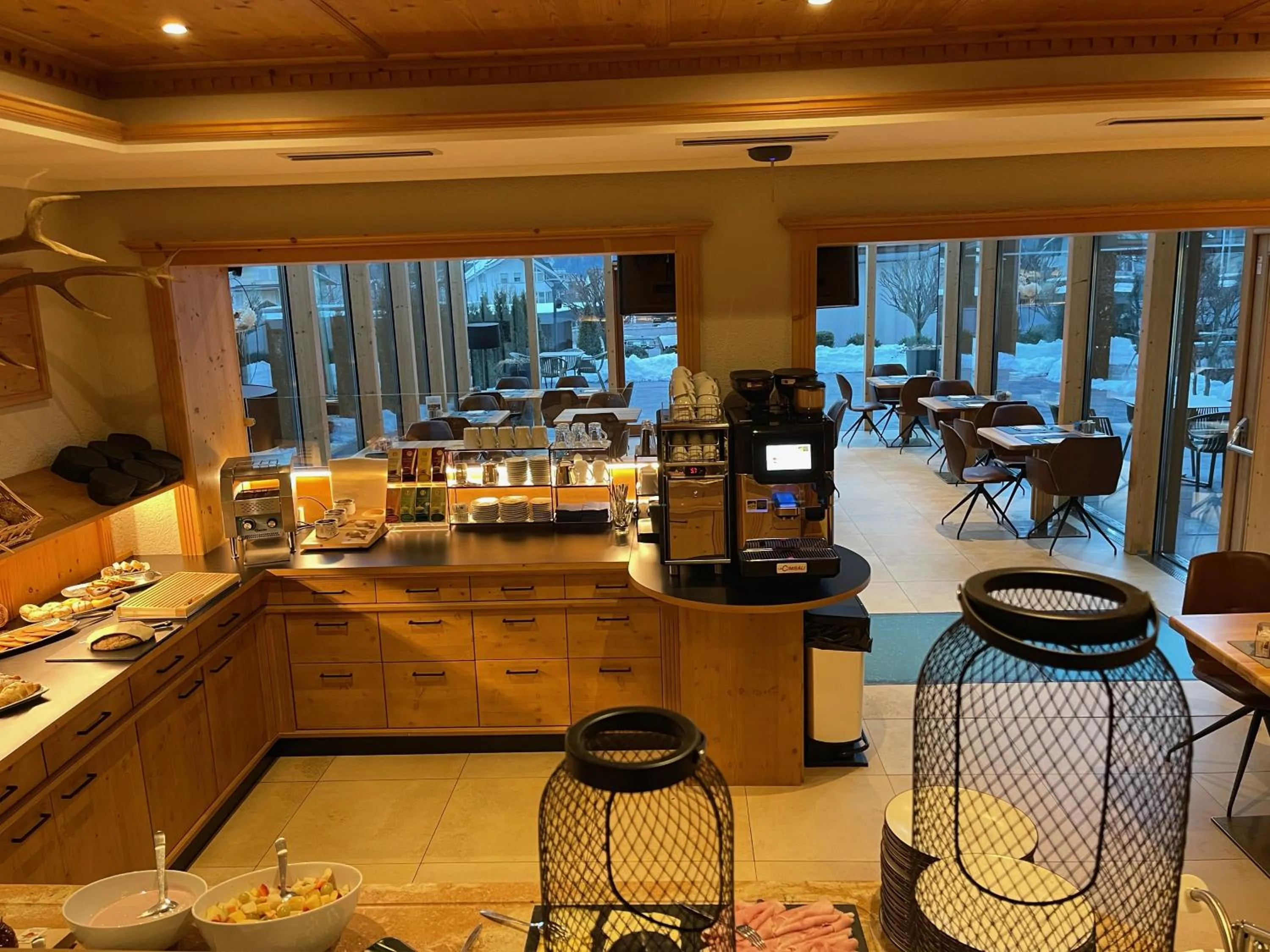 Breakfast in Residence Hotel Alpinum