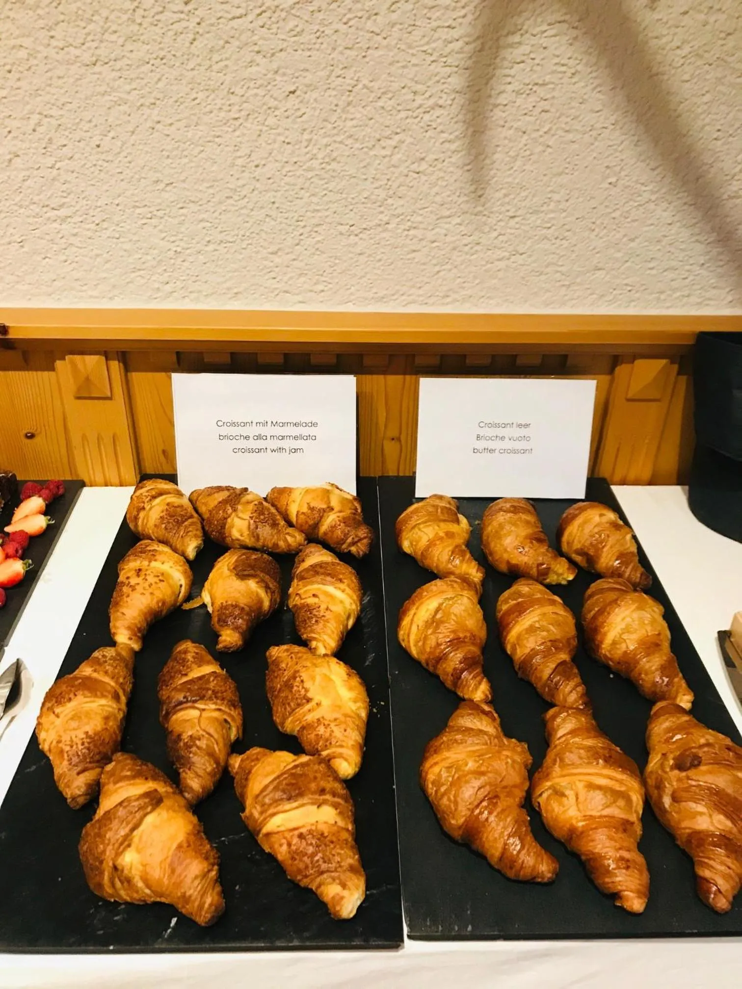 Breakfast in Residence Hotel Alpinum