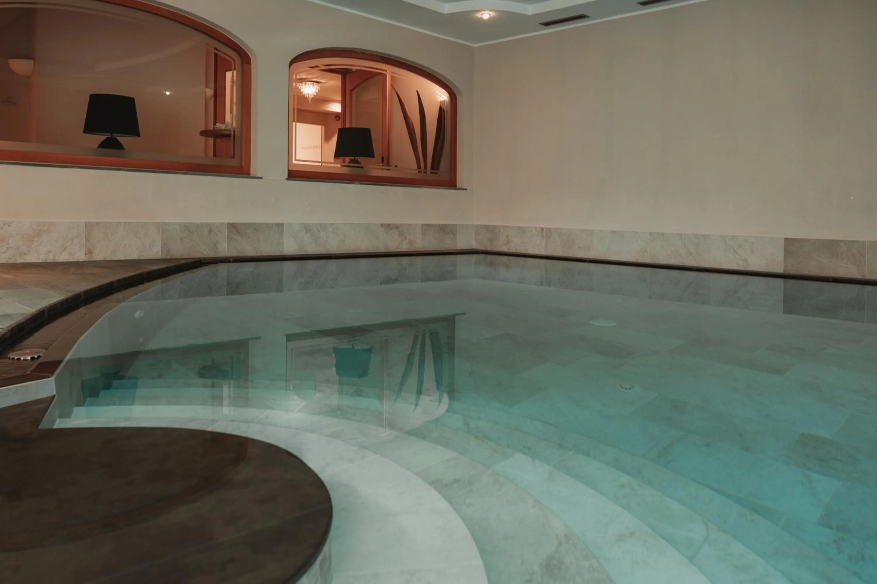 Pool view in Residence Hotel Alpinum