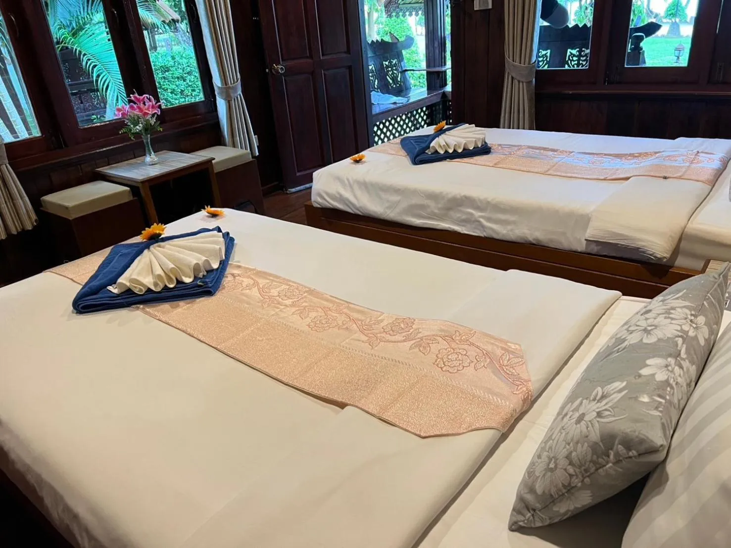 Bed in Diamond Beach Resort