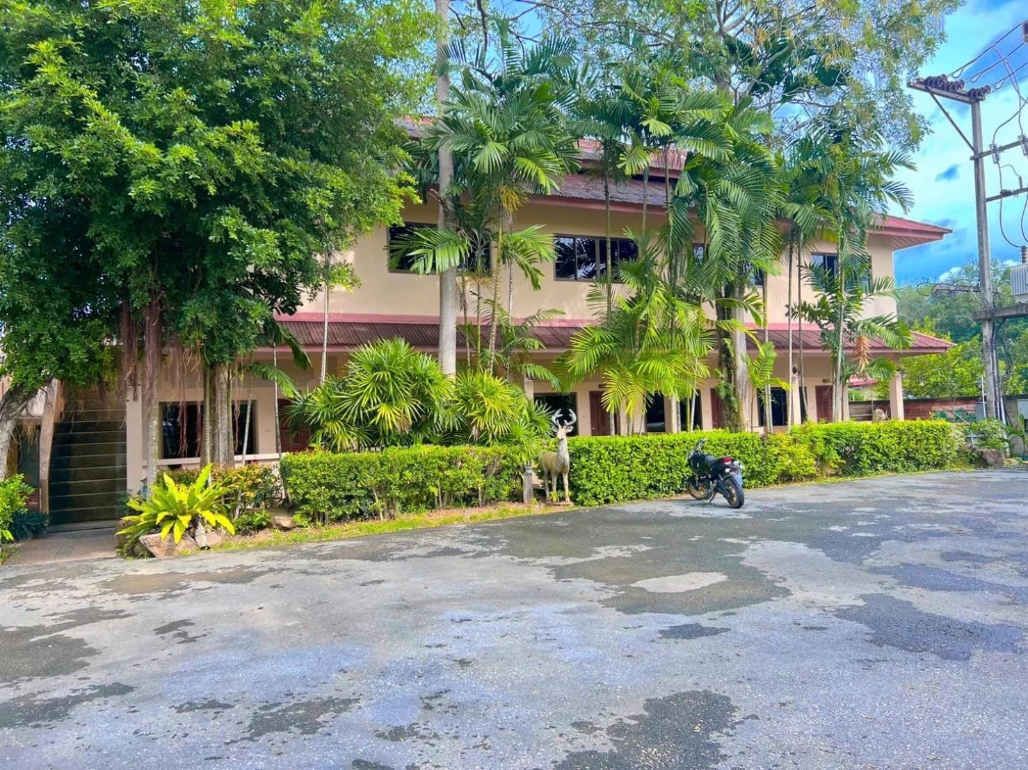 Property building in Diamond Beach Resort