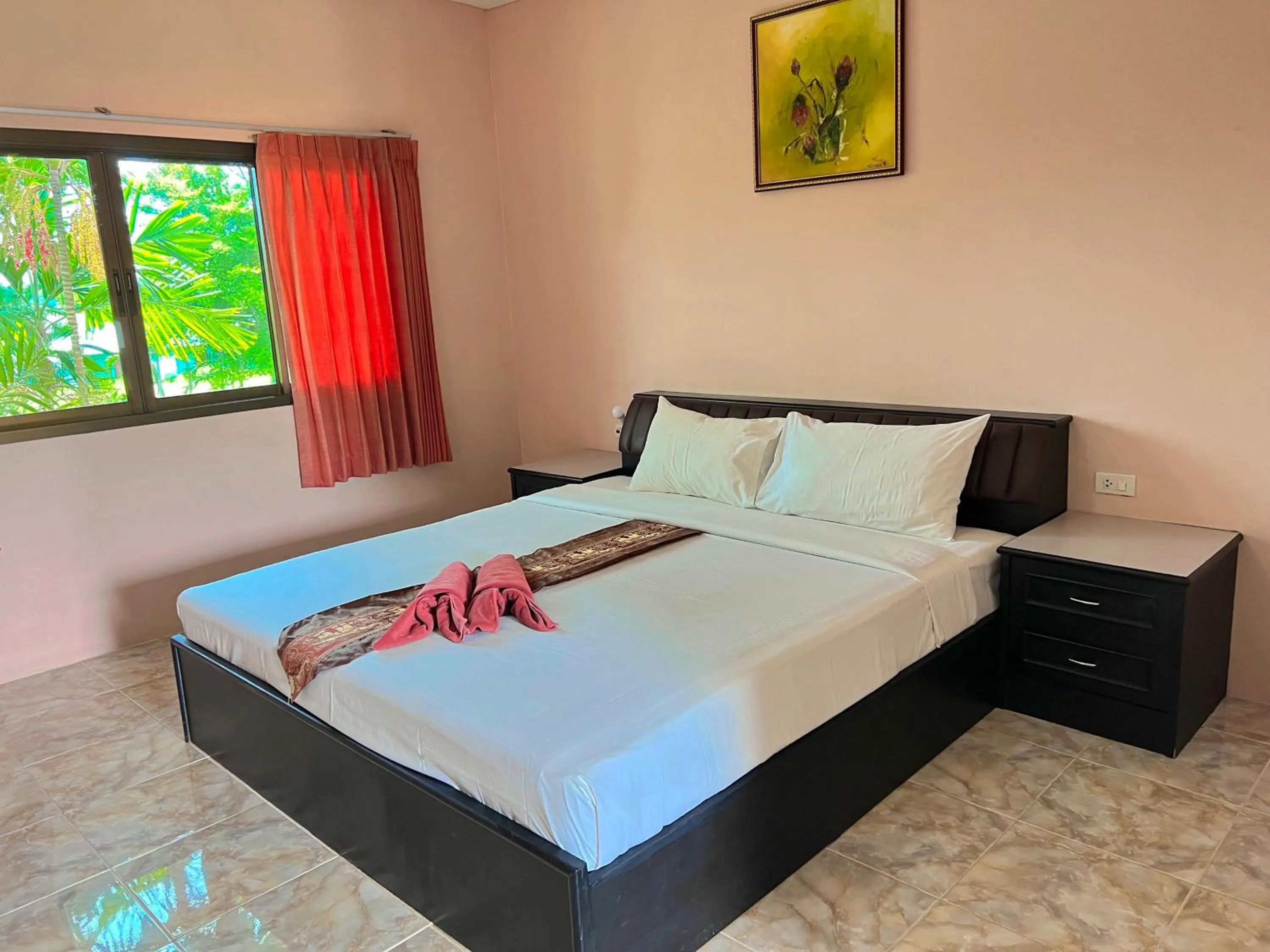 Bed in Diamond Beach Resort