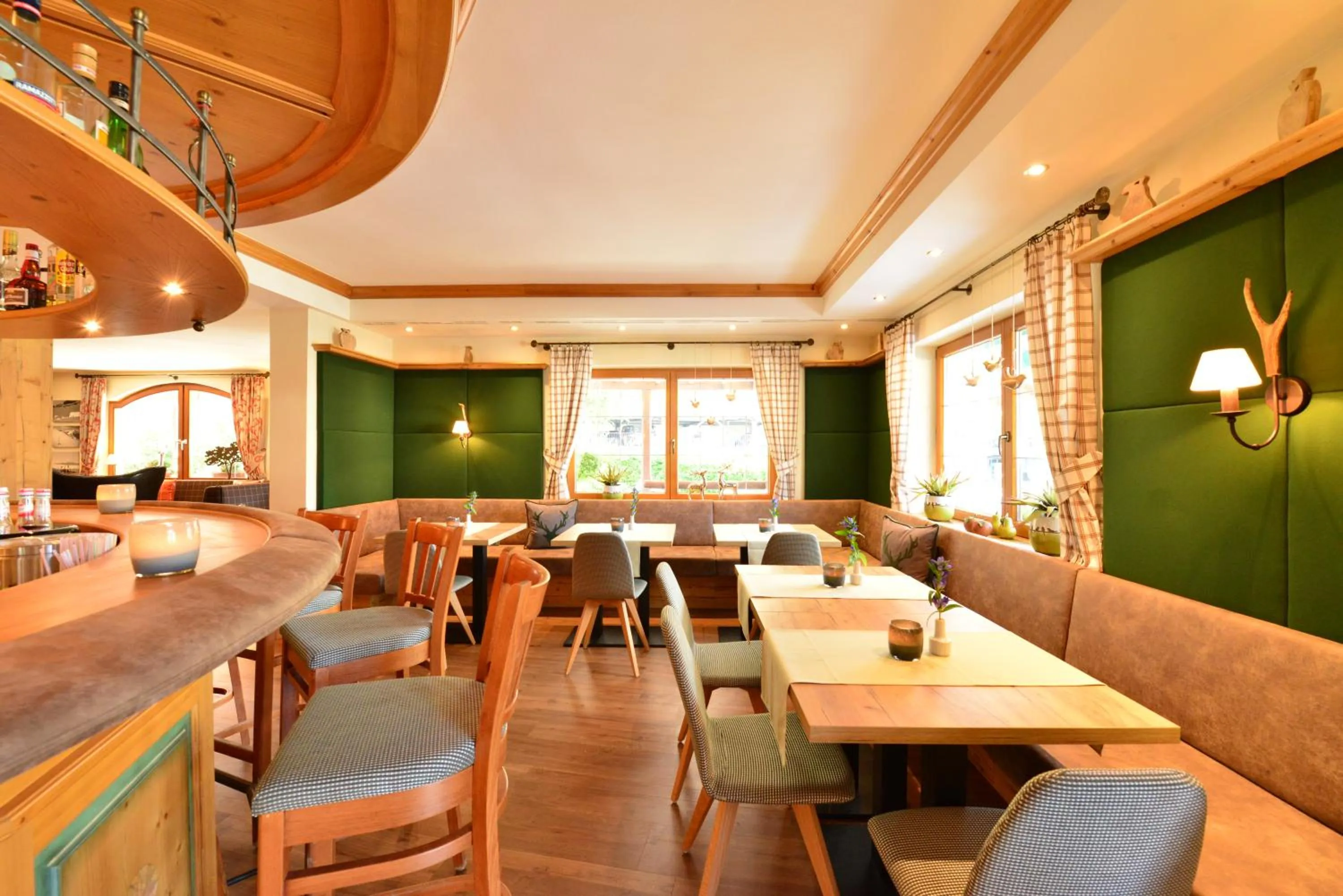 Restaurant/places to eat in Hotel Jagdhof