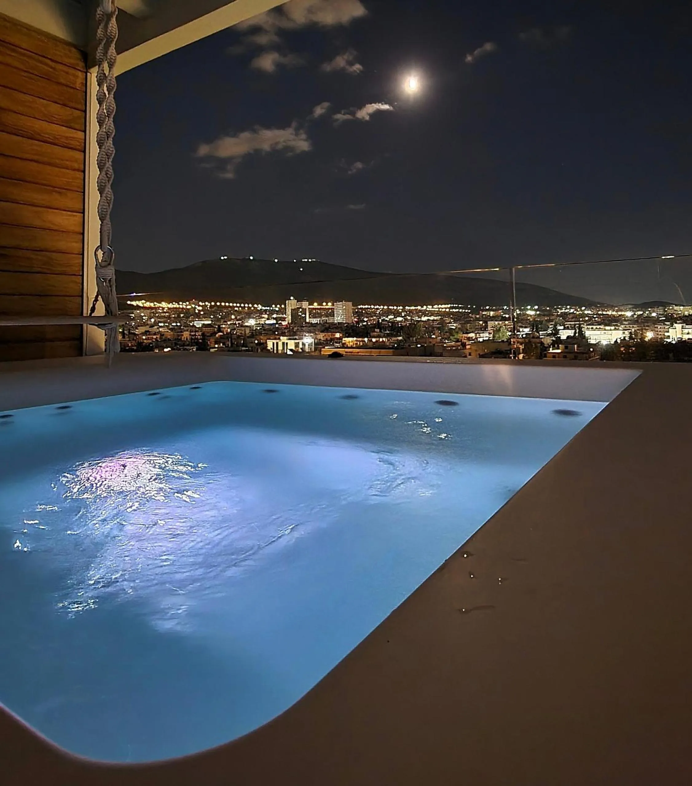 Night in One 360 Skyline Athens Penthouses