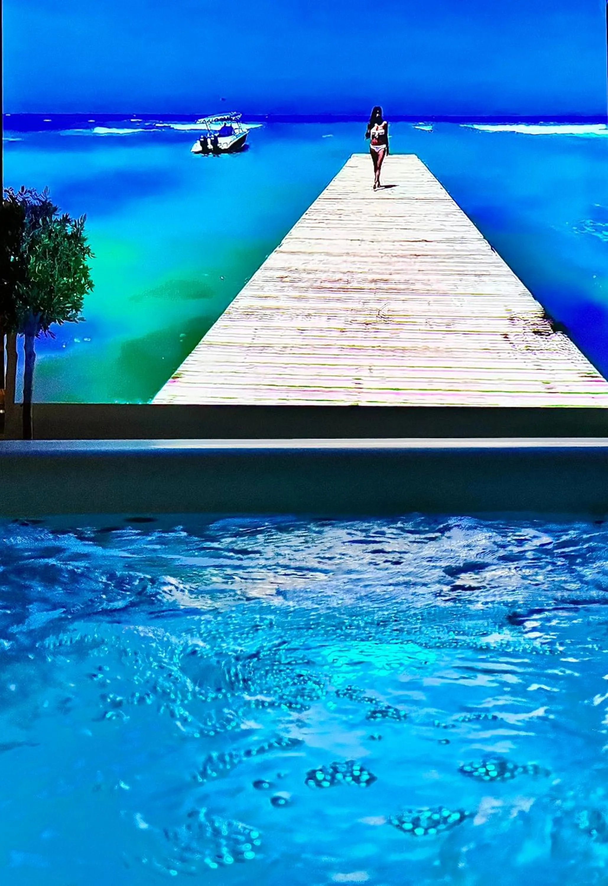 Hot Tub in One 360 Skyline Athens Penthouses