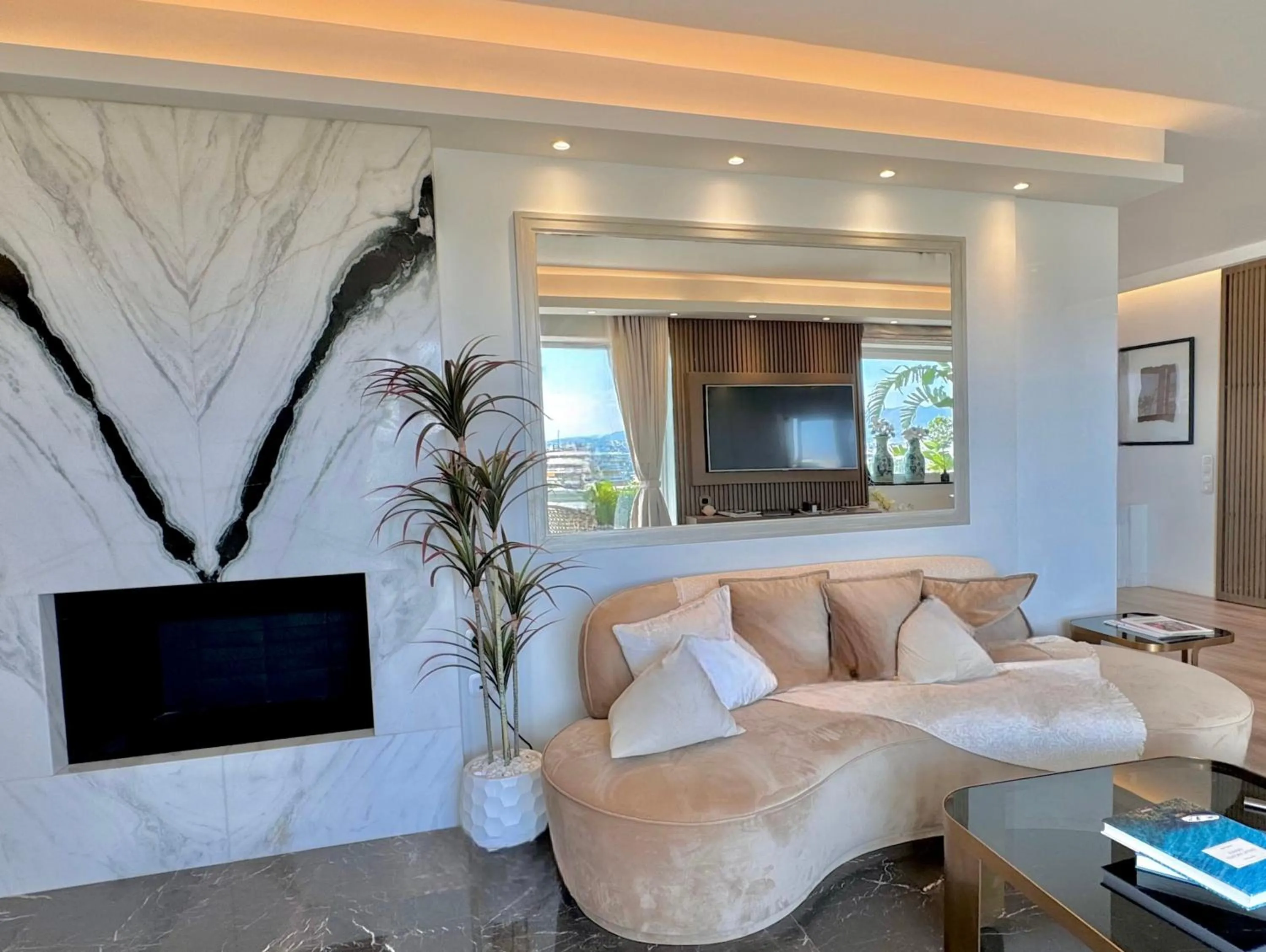 TV and multimedia in One 360 Skyline Athens Penthouses