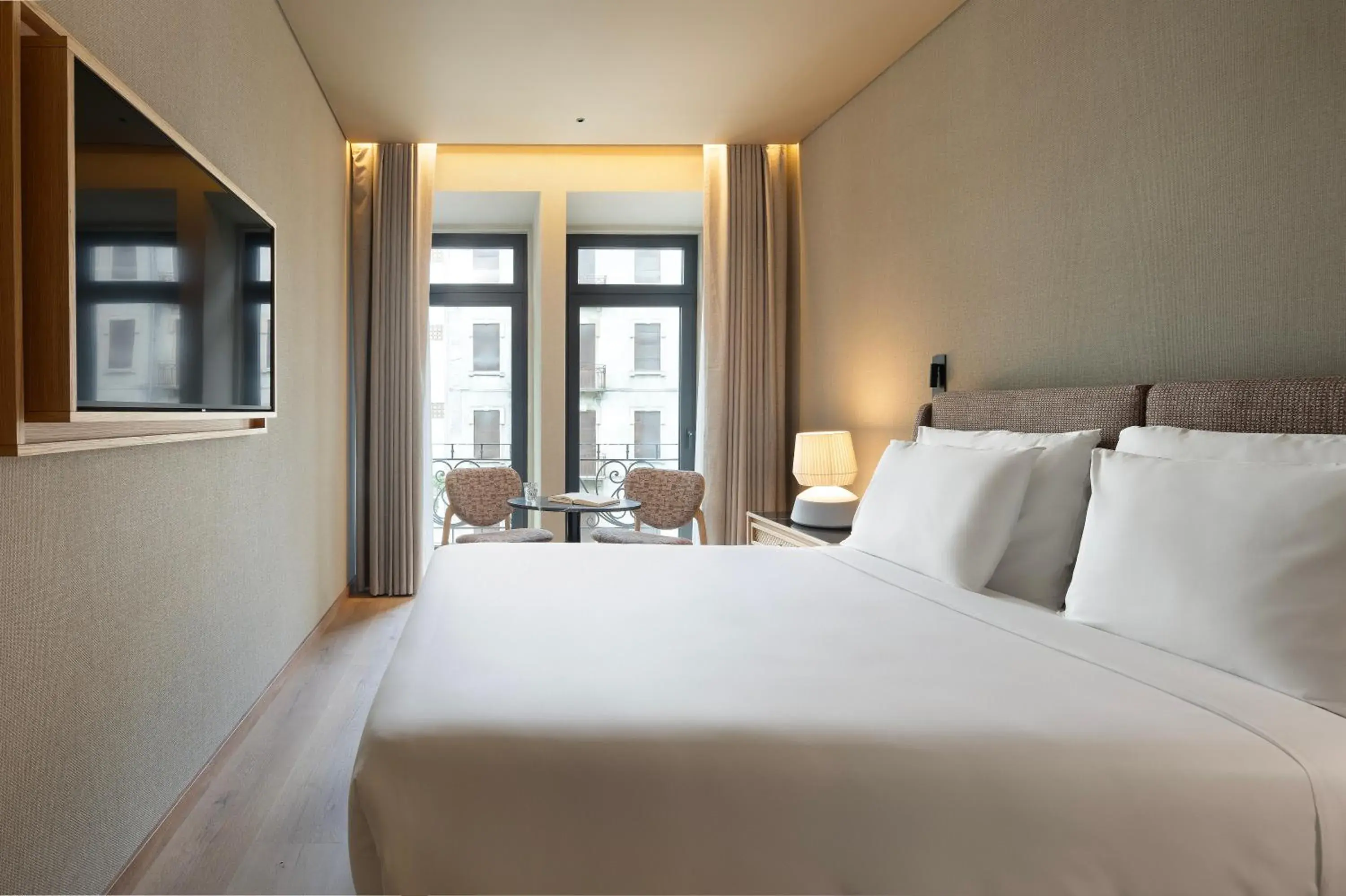 Bedroom, Bed in EVOLUTION Valbom Bedroom, Bed in EVOLUTION Valbom