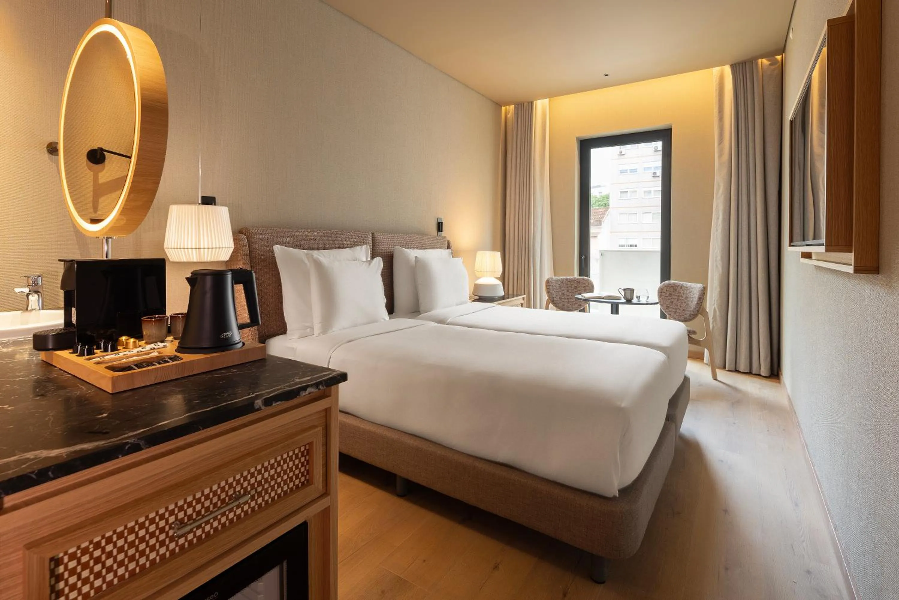 Bedroom, Bed in SANA Executive Hotel