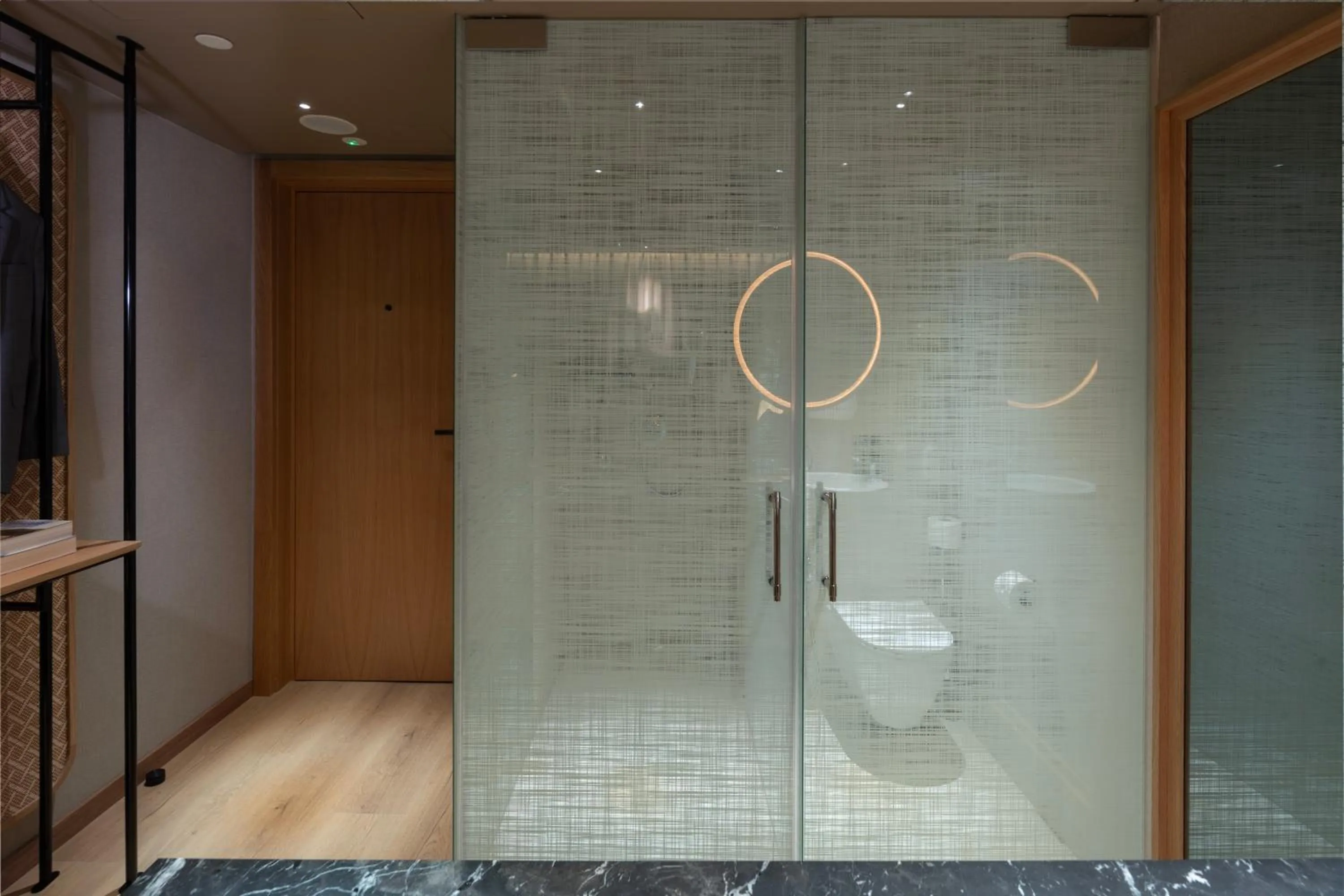 Shower in SANA Executive Hotel