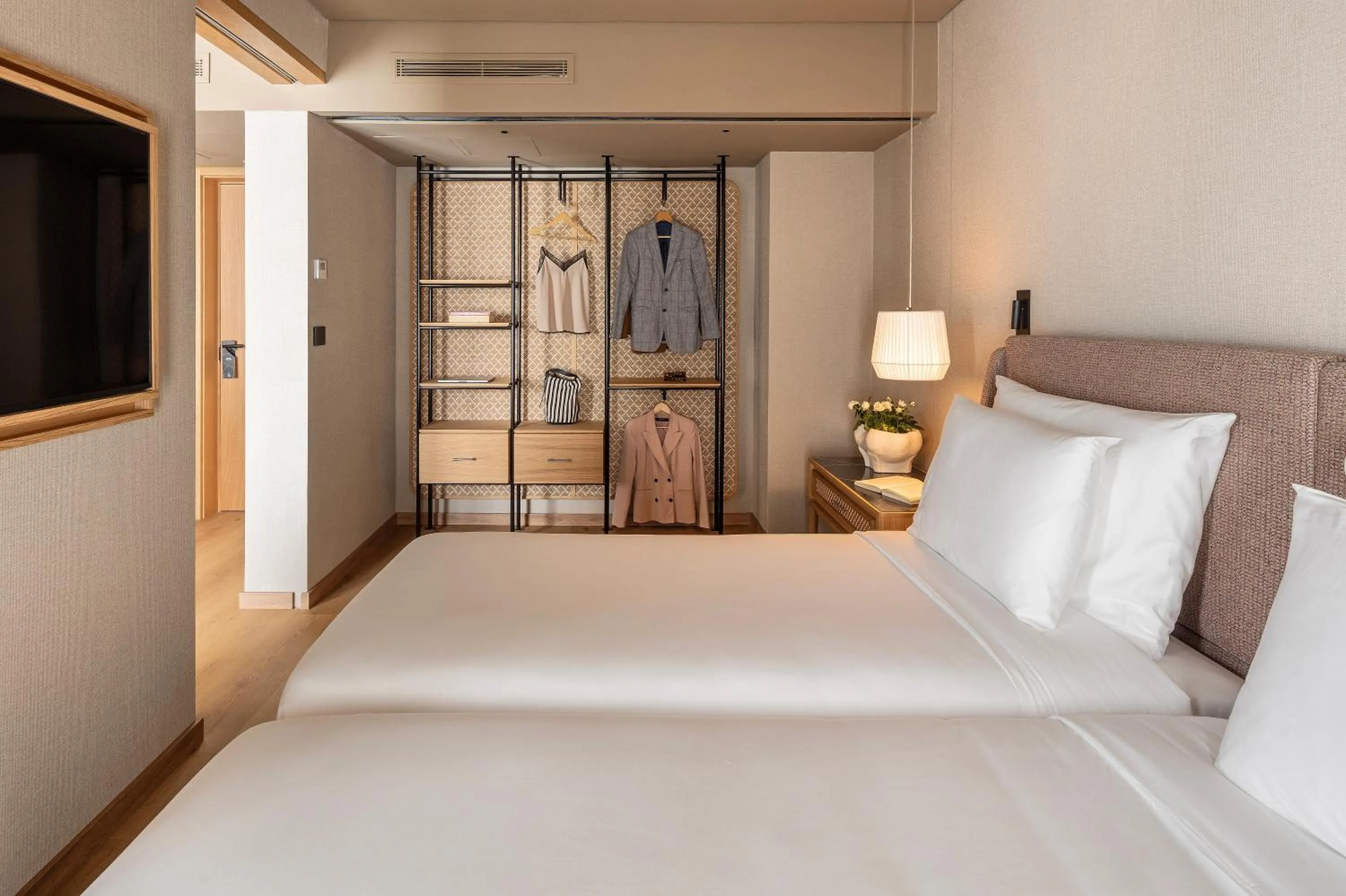 Bedroom, Bed in SANA Executive Hotel