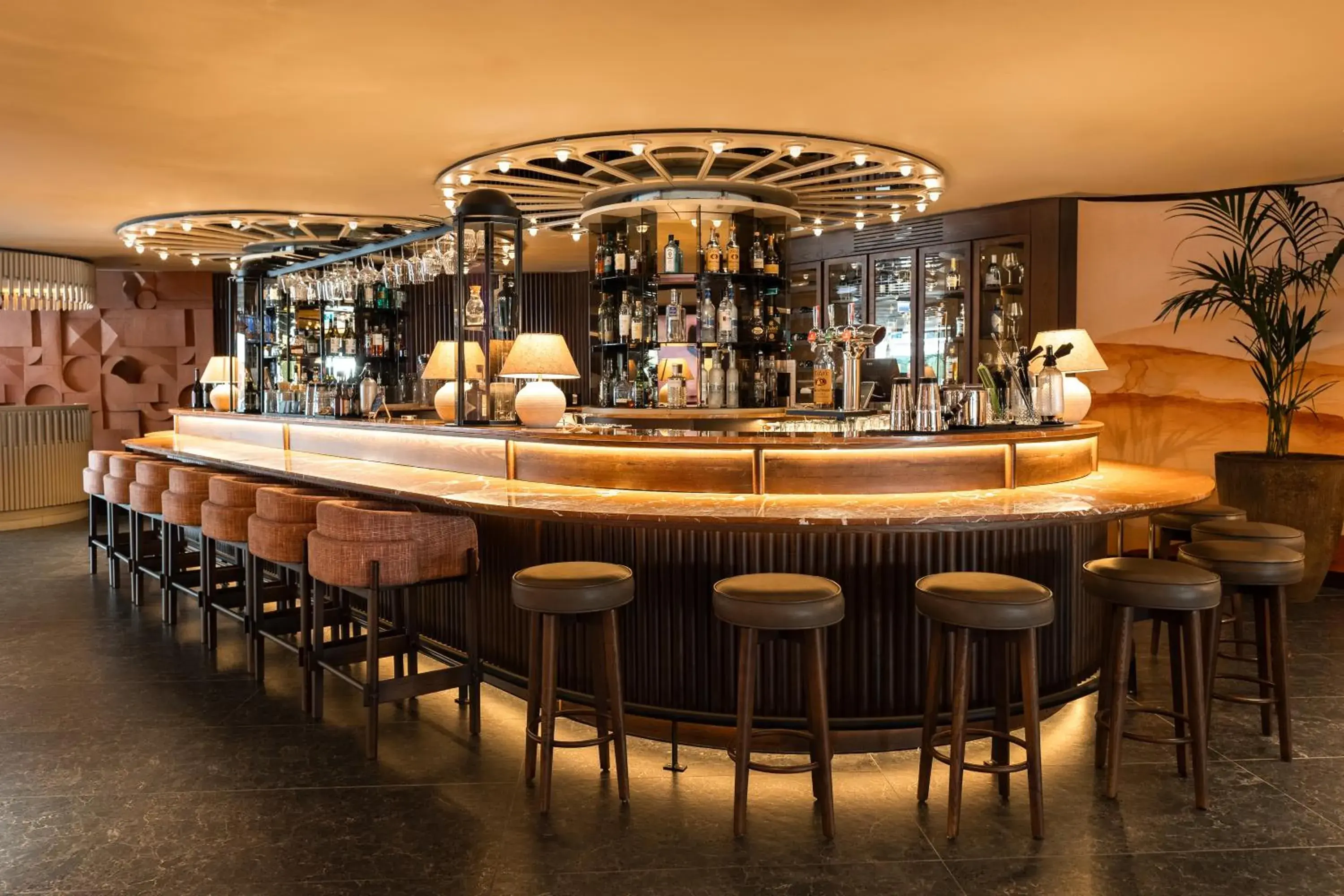 Lounge or bar in EVOLUTION Valbom Lounge or bar in EVOLUTION Valbom