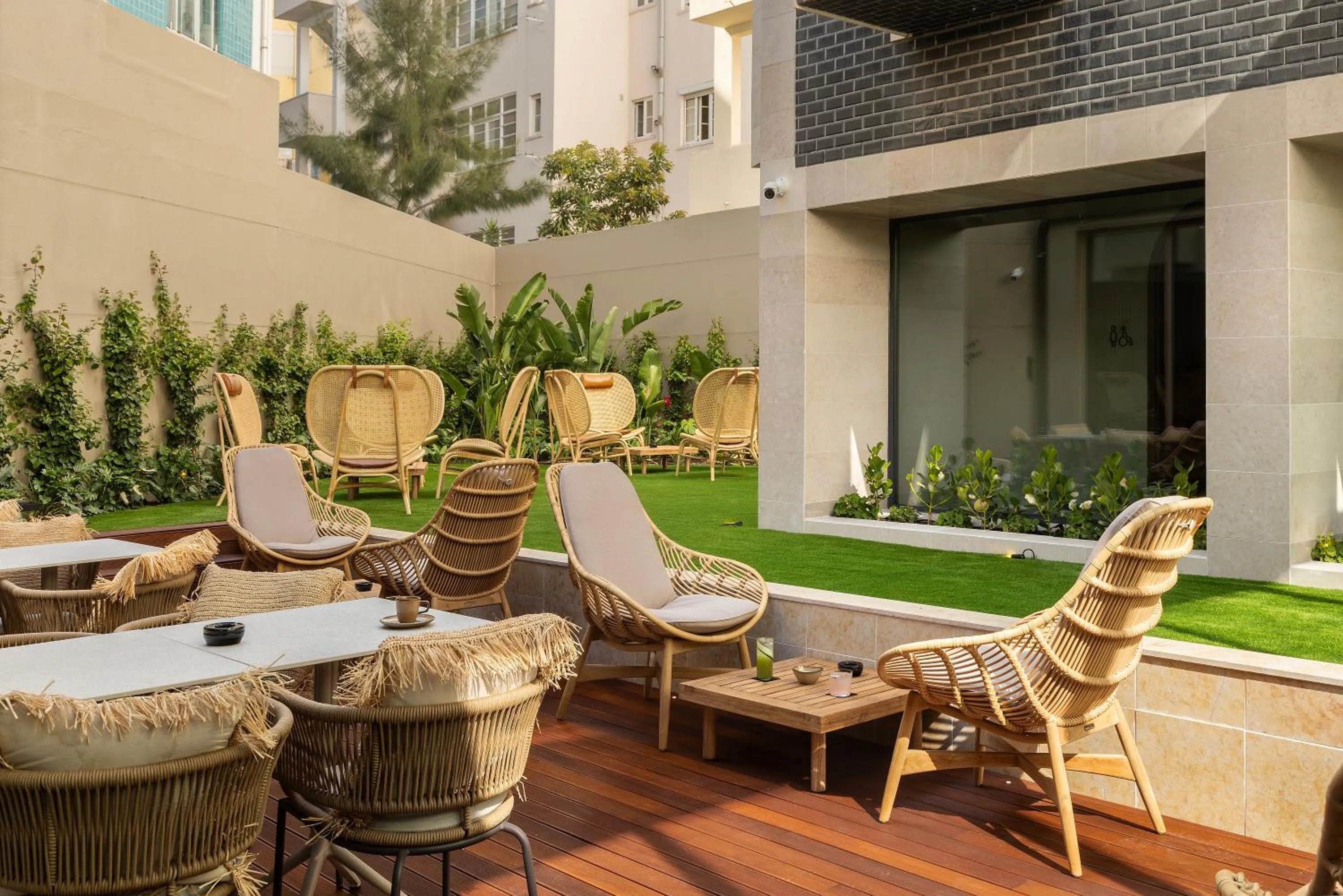 Patio in SANA Executive Hotel