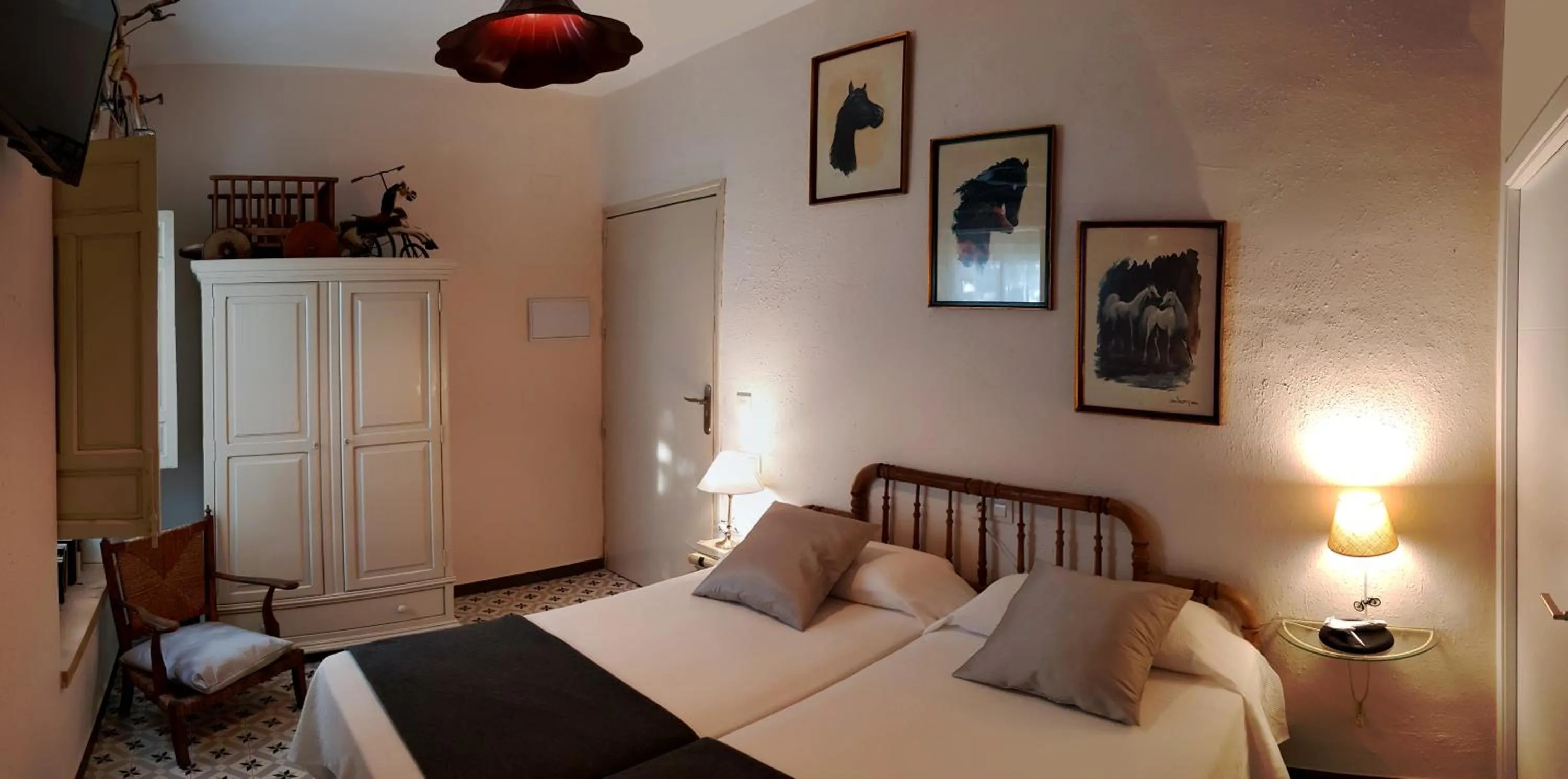 Photo of the whole room, Bed in La Casa De Las Bicicletas