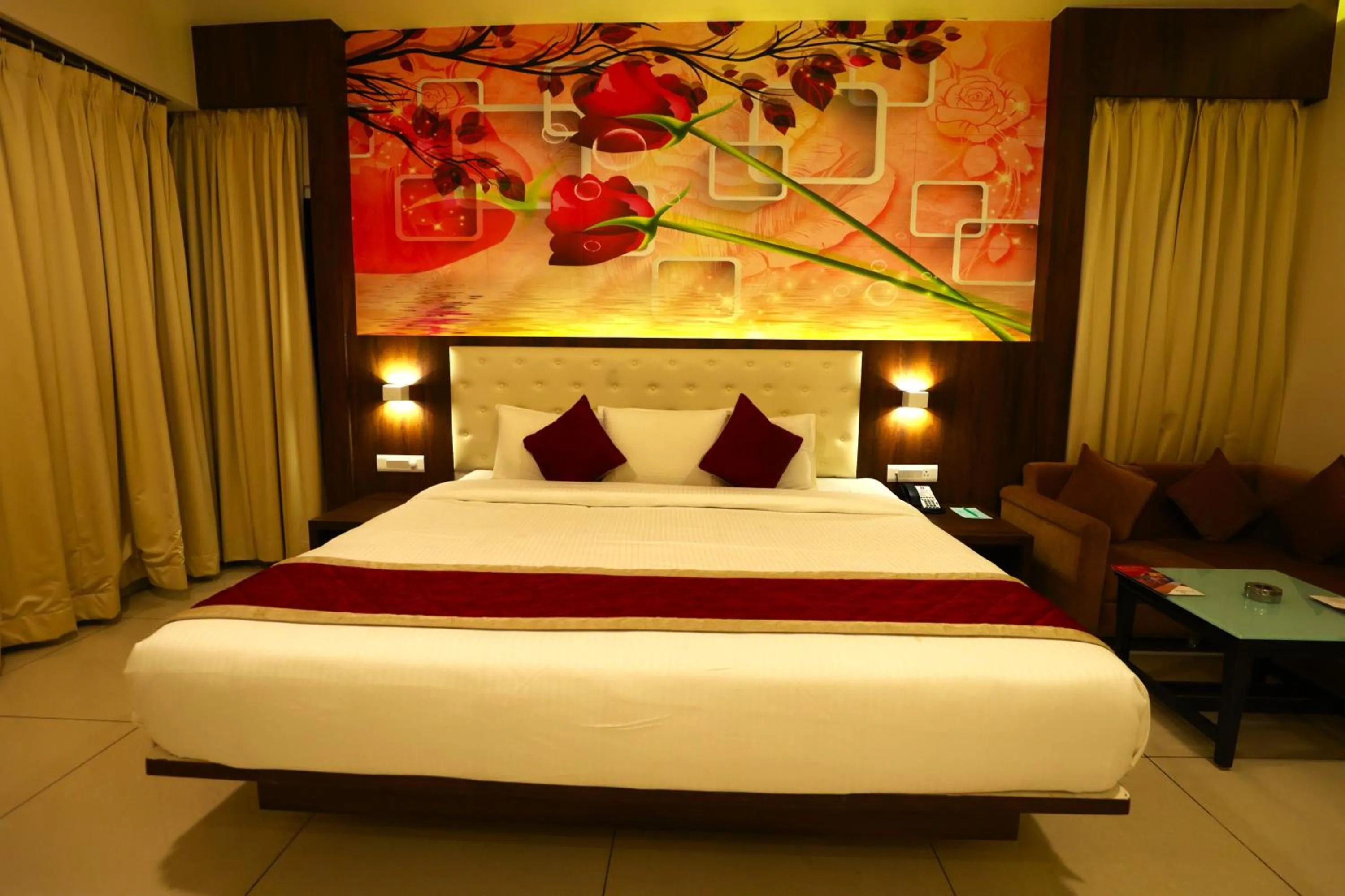 Bed in Sai International Hotel