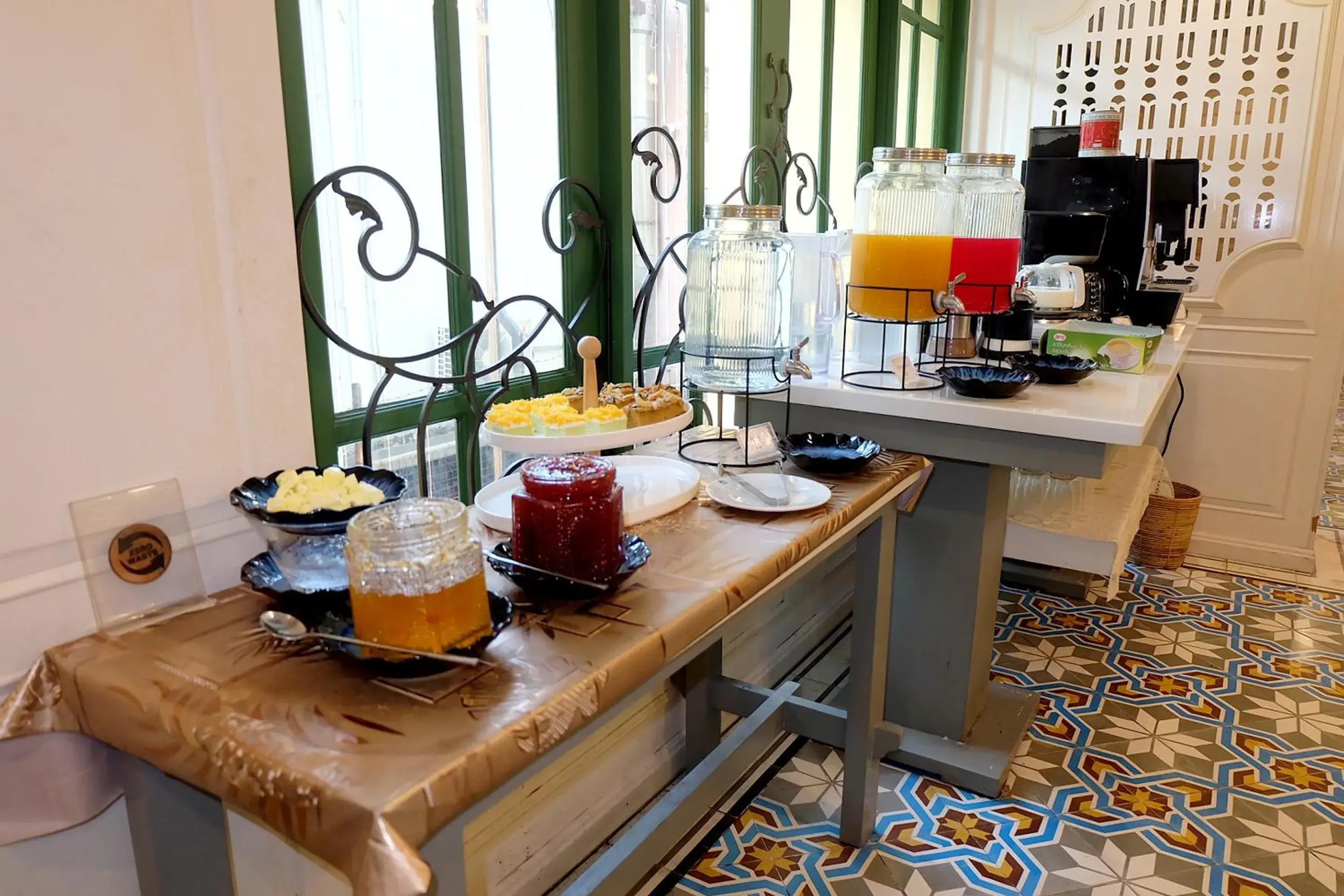 Food and drinks, Kitchen/Kitchenette in Siri Heritage Bangkok Hotel - SHA Extra Plus