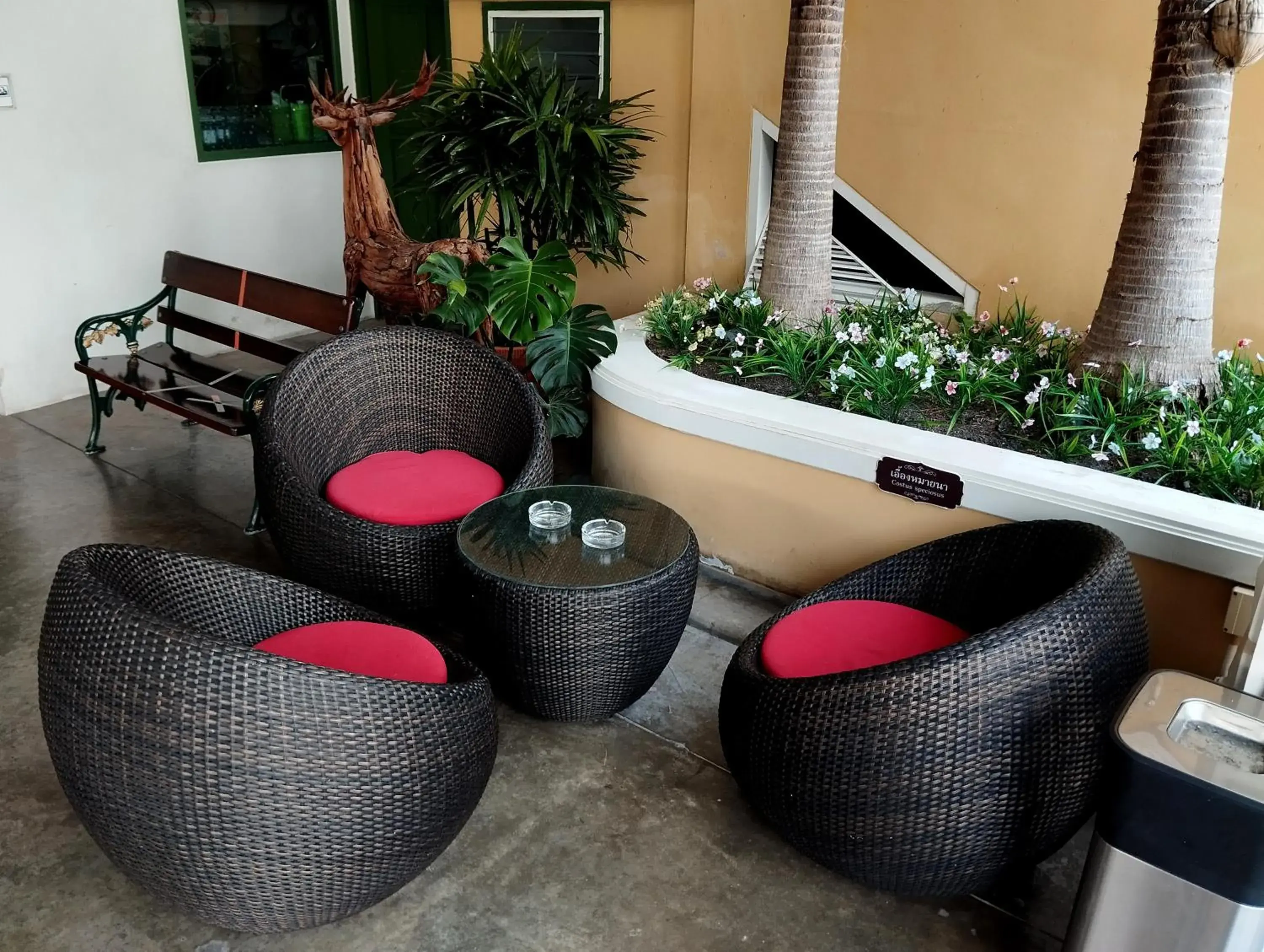Seating area in Siri Heritage Bangkok Hotel - SHA Extra Plus